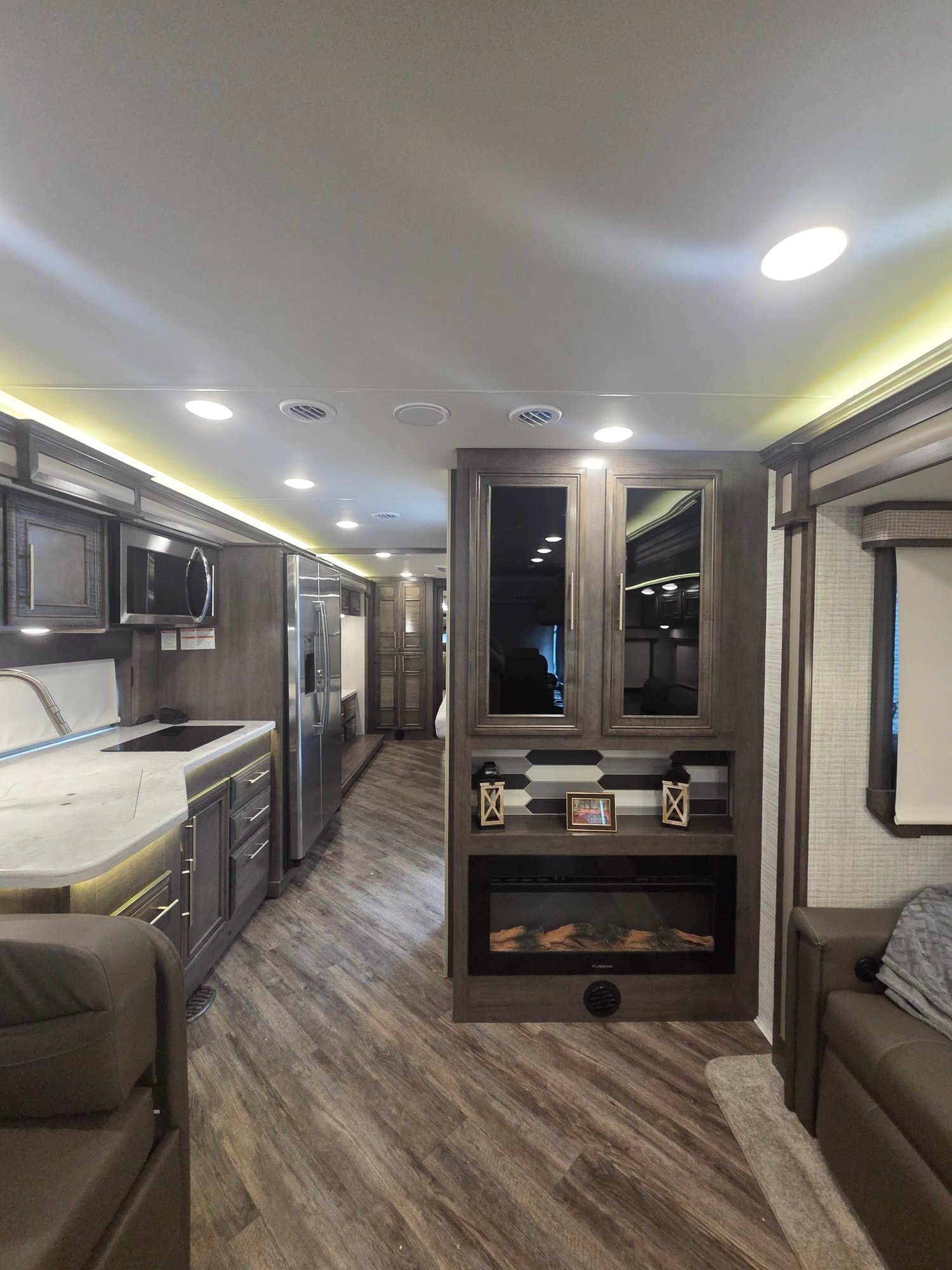 2024 Entegra Coach 2024 Entegra Coach Emblem - thumbnail 5