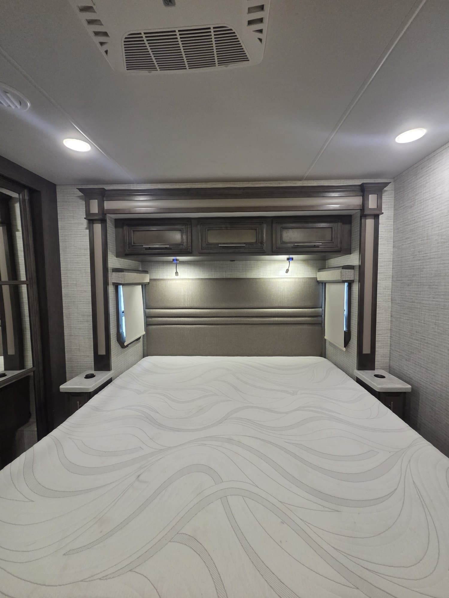 2024 Entegra Coach 2024 Entegra Coach Emblem - thumbnail 14