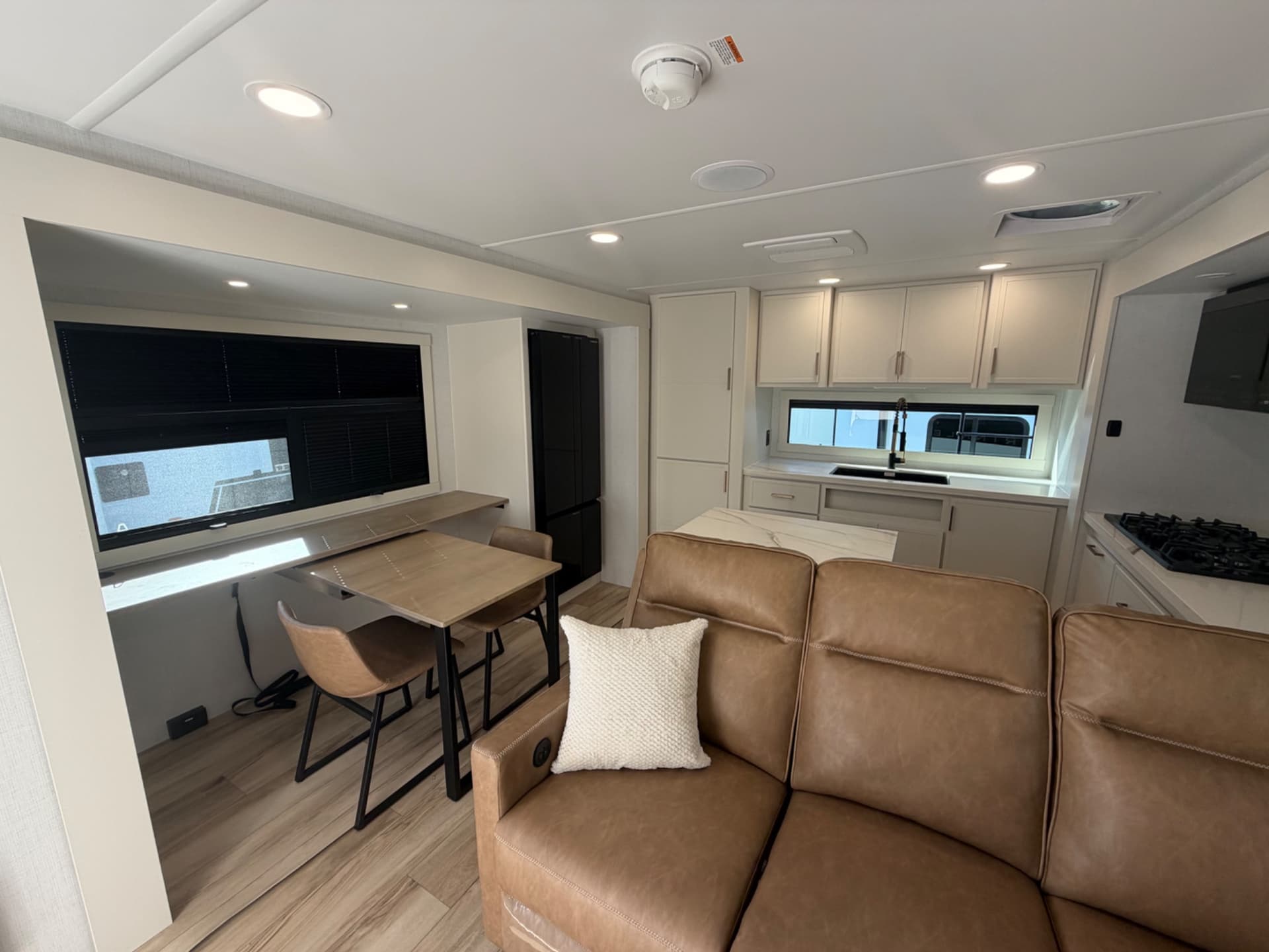 2026 Brinkley RV 2026 Brinkley RV Model I - thumbnail 11