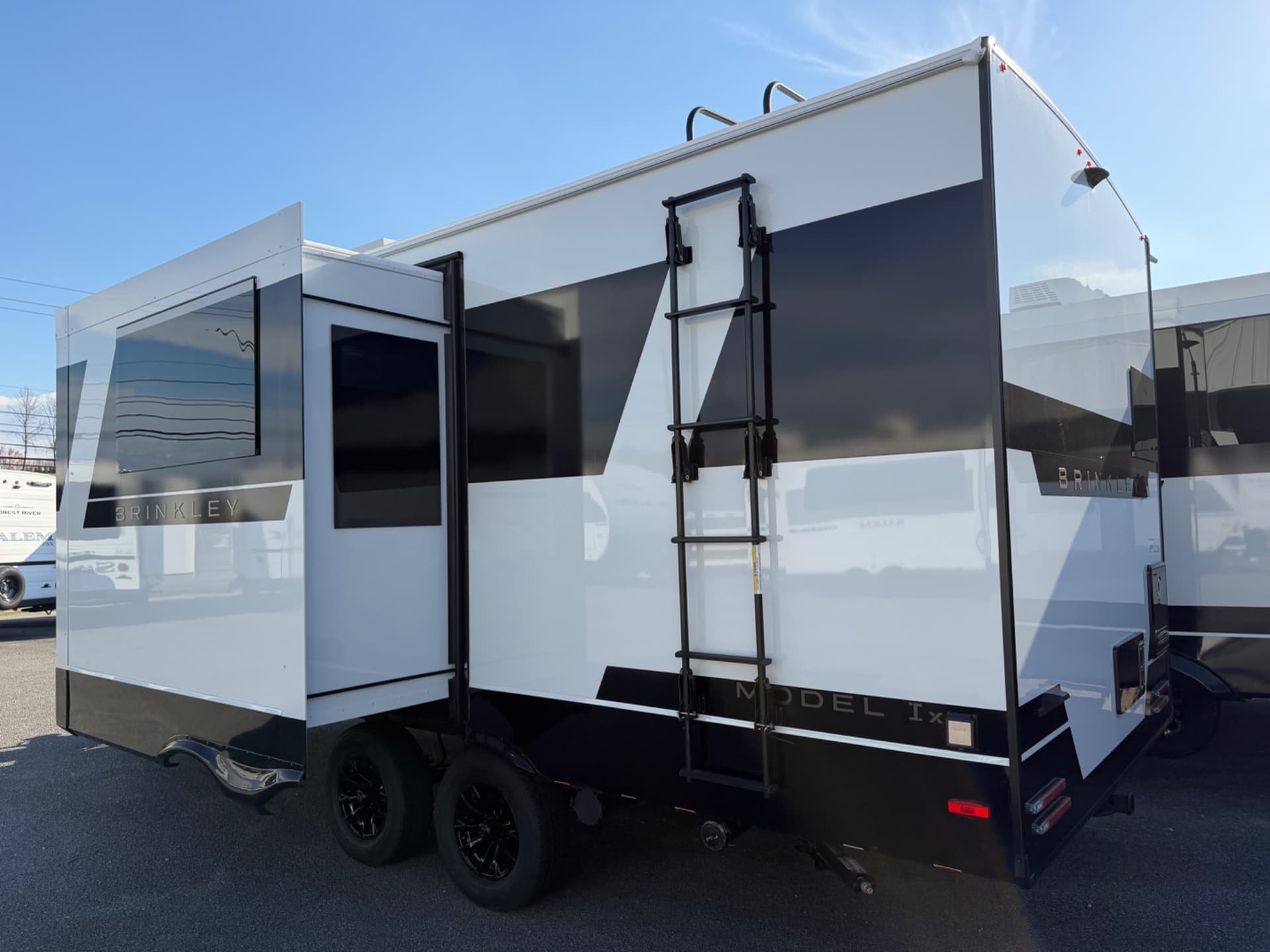 2026 Brinkley RV 2026 Brinkley RV Model IX - thumbnail 5