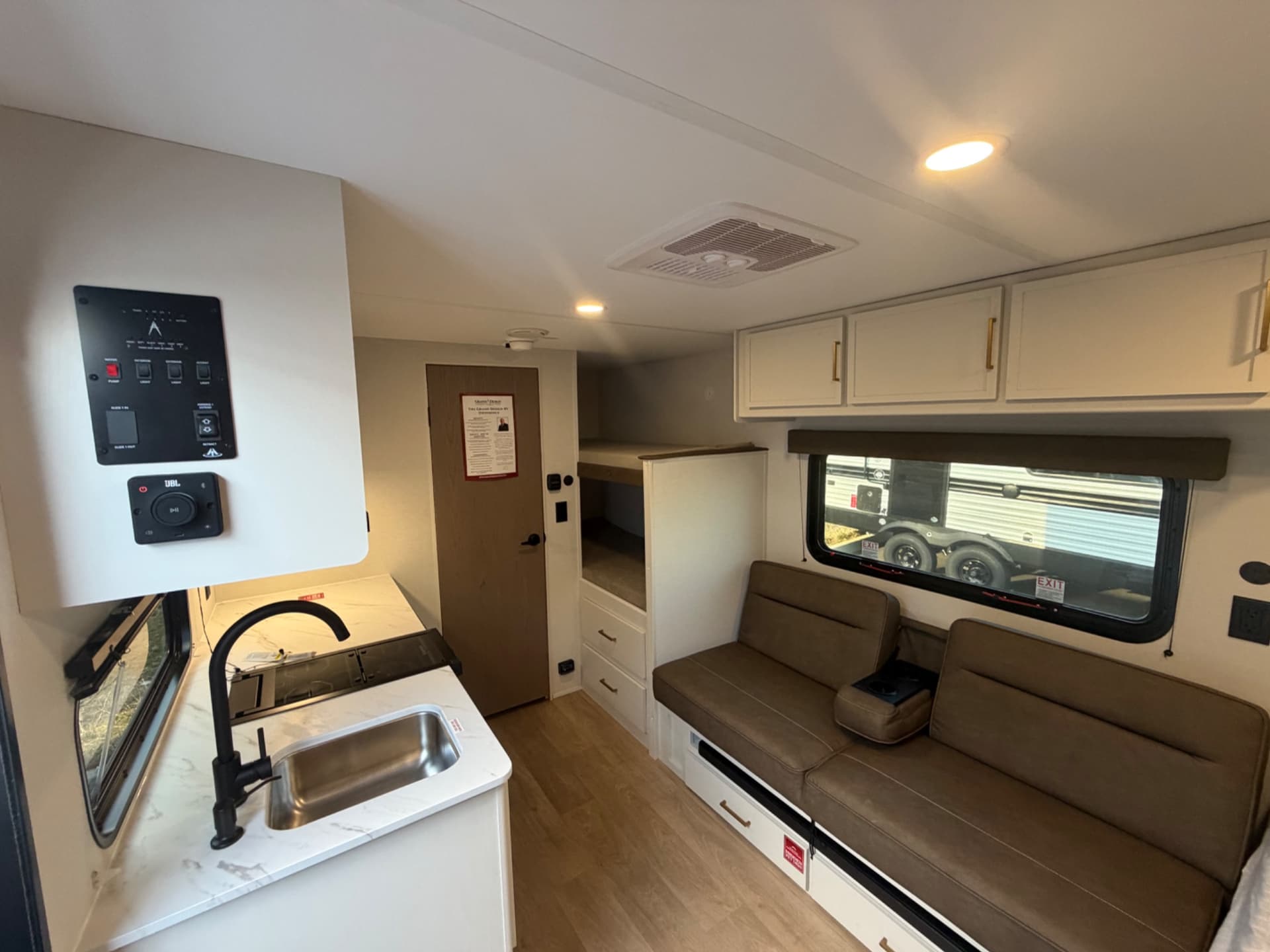 2026 Grand Design 2026 Grand Design Transcend - thumbnail 10