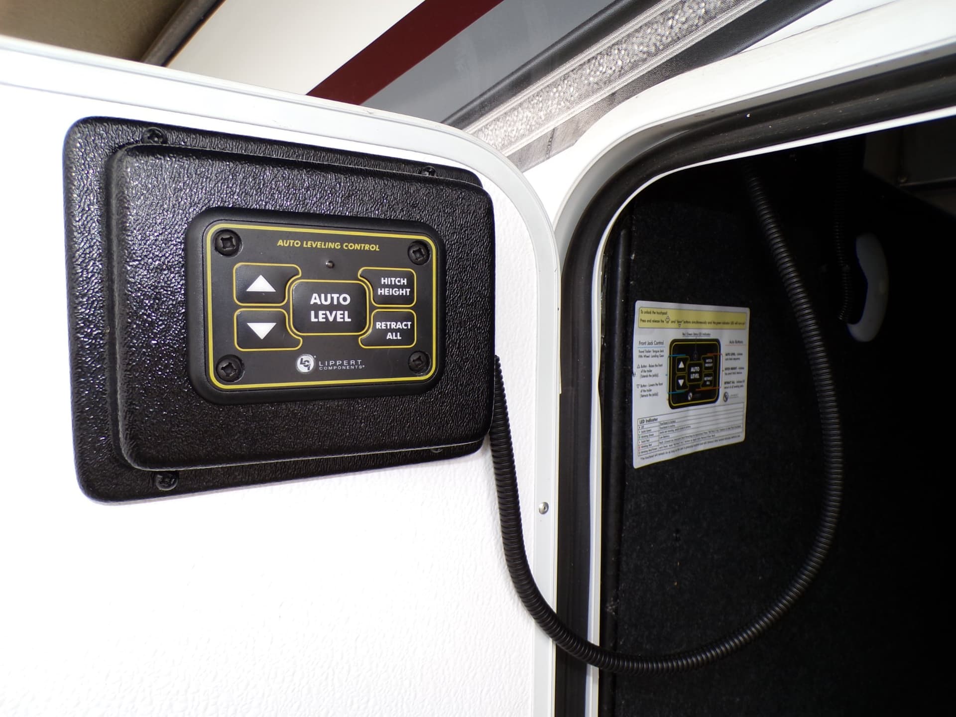 2022 Grand Design 2022 Grand Design Solitude - thumbnail 11