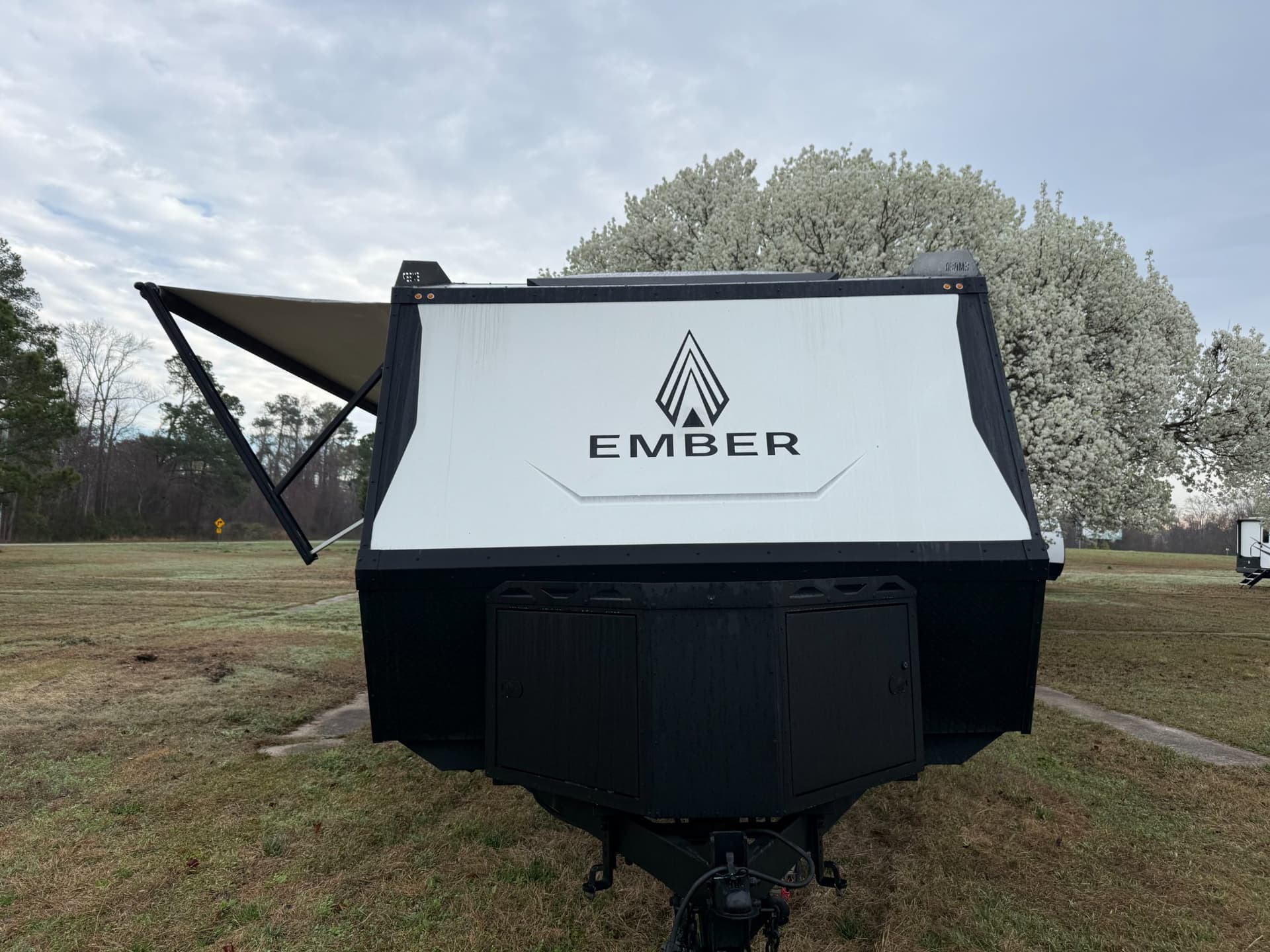 2023 Ember RV 2023 Ember RV Overland - thumbnail 4