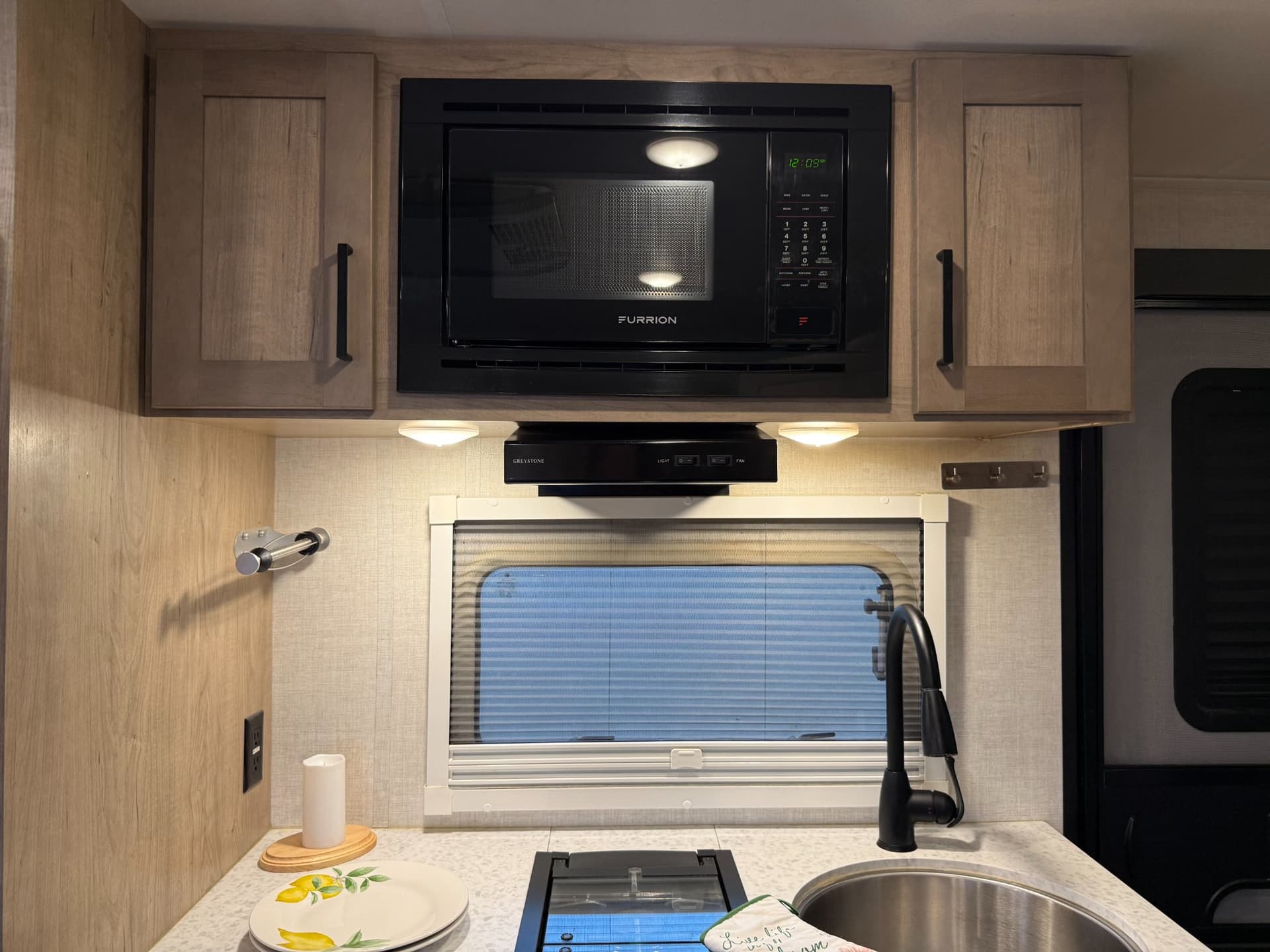 2023 Ember RV 2023 Ember RV Overland - thumbnail 9