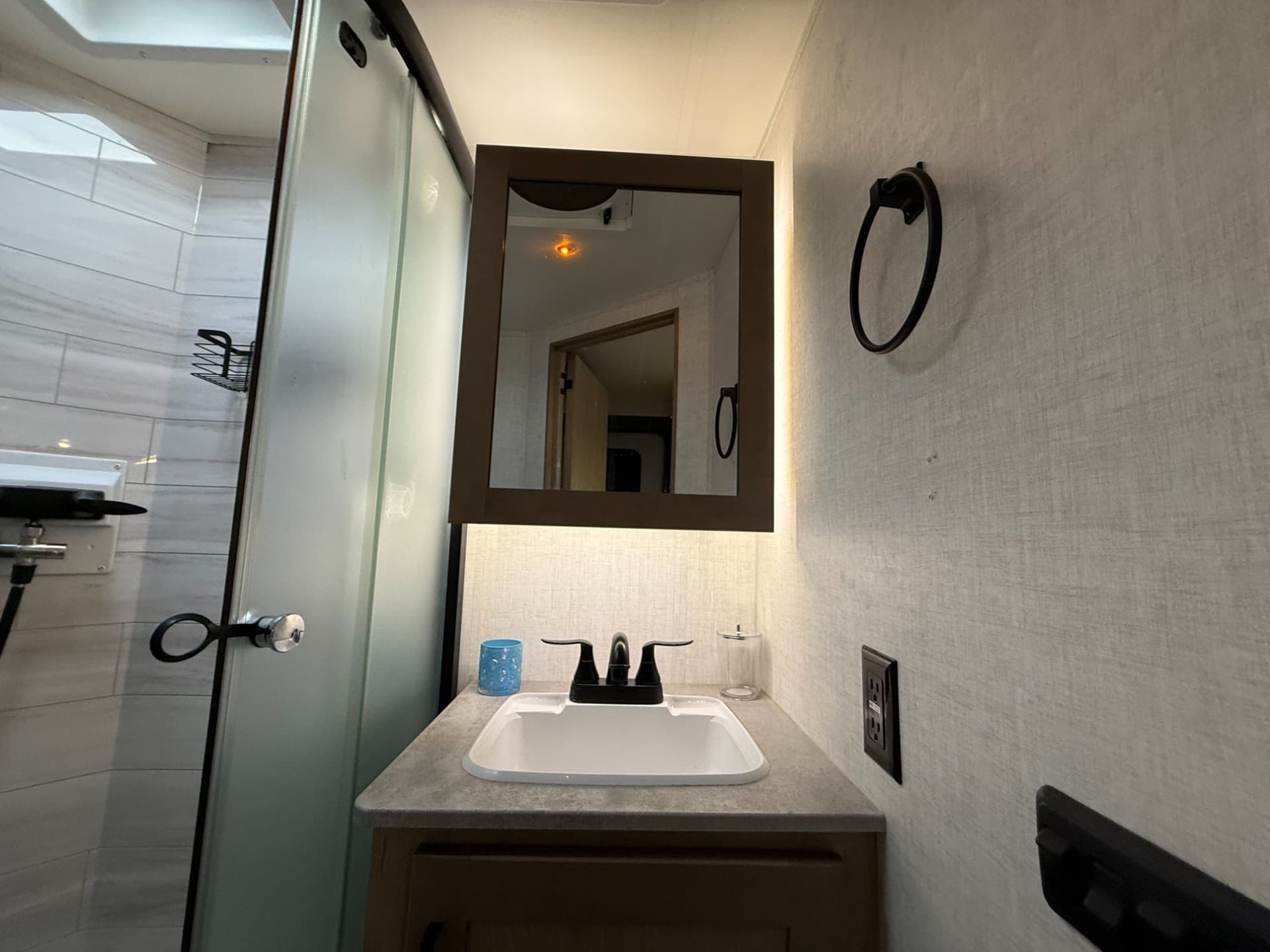 2023 Ember RV 2023 Ember RV Overland - thumbnail 18