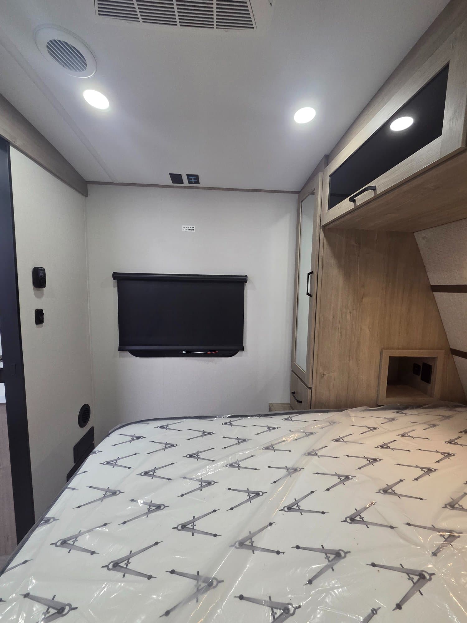 2026 Grand Design 2026 Grand Design Imagine - thumbnail 16