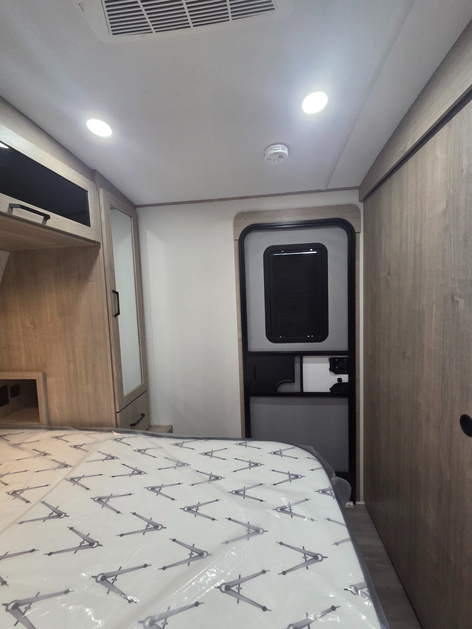 2026 Grand Design 2026 Grand Design Imagine - thumbnail 18