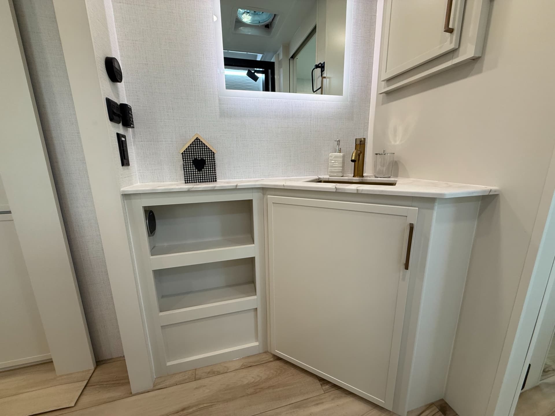 2026 Brinkley RV 2026 Brinkley RV Model IX - thumbnail 25