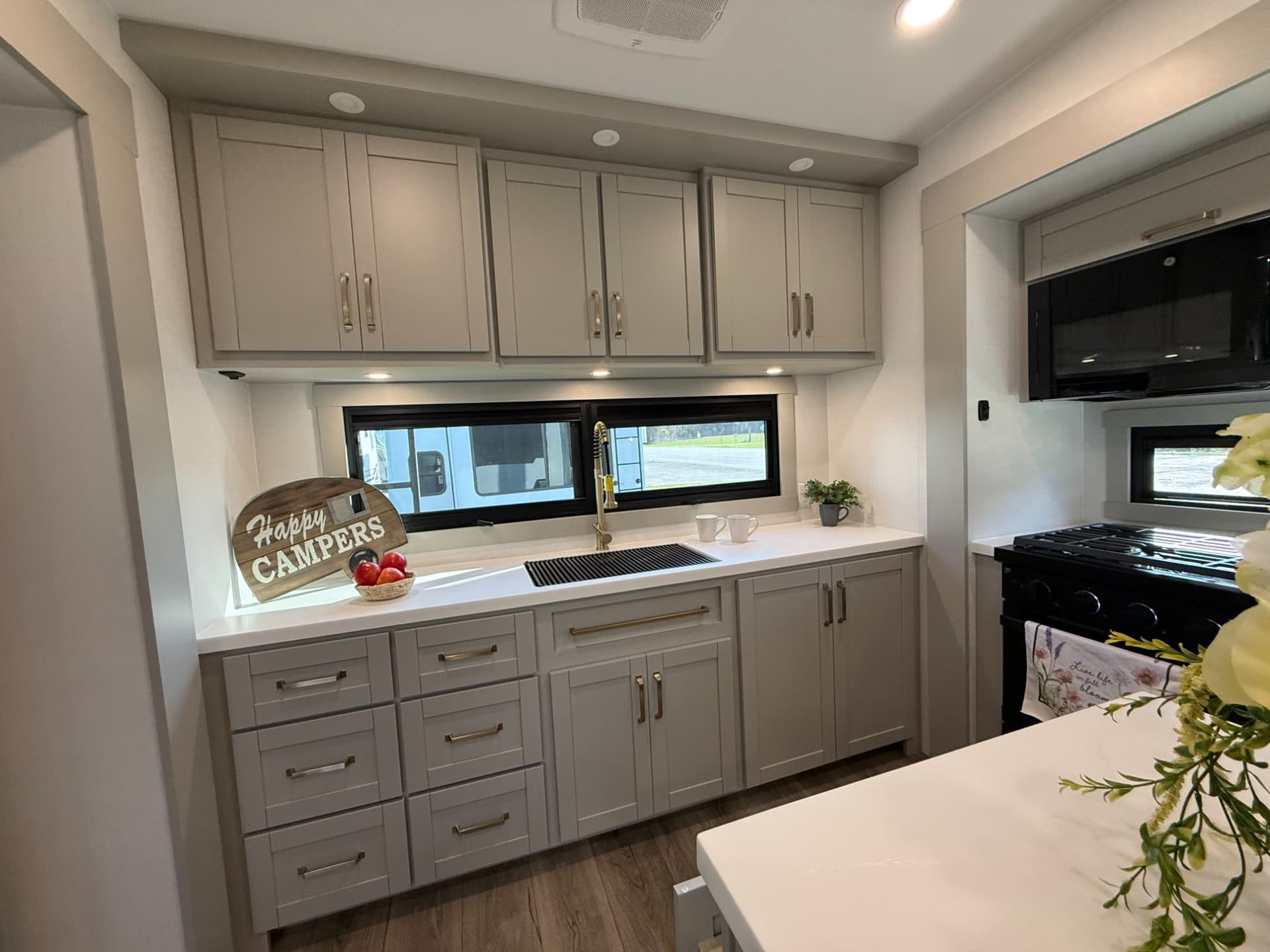 2026 Brinkley RV 2026 Brinkley RV Model Z - thumbnail 10