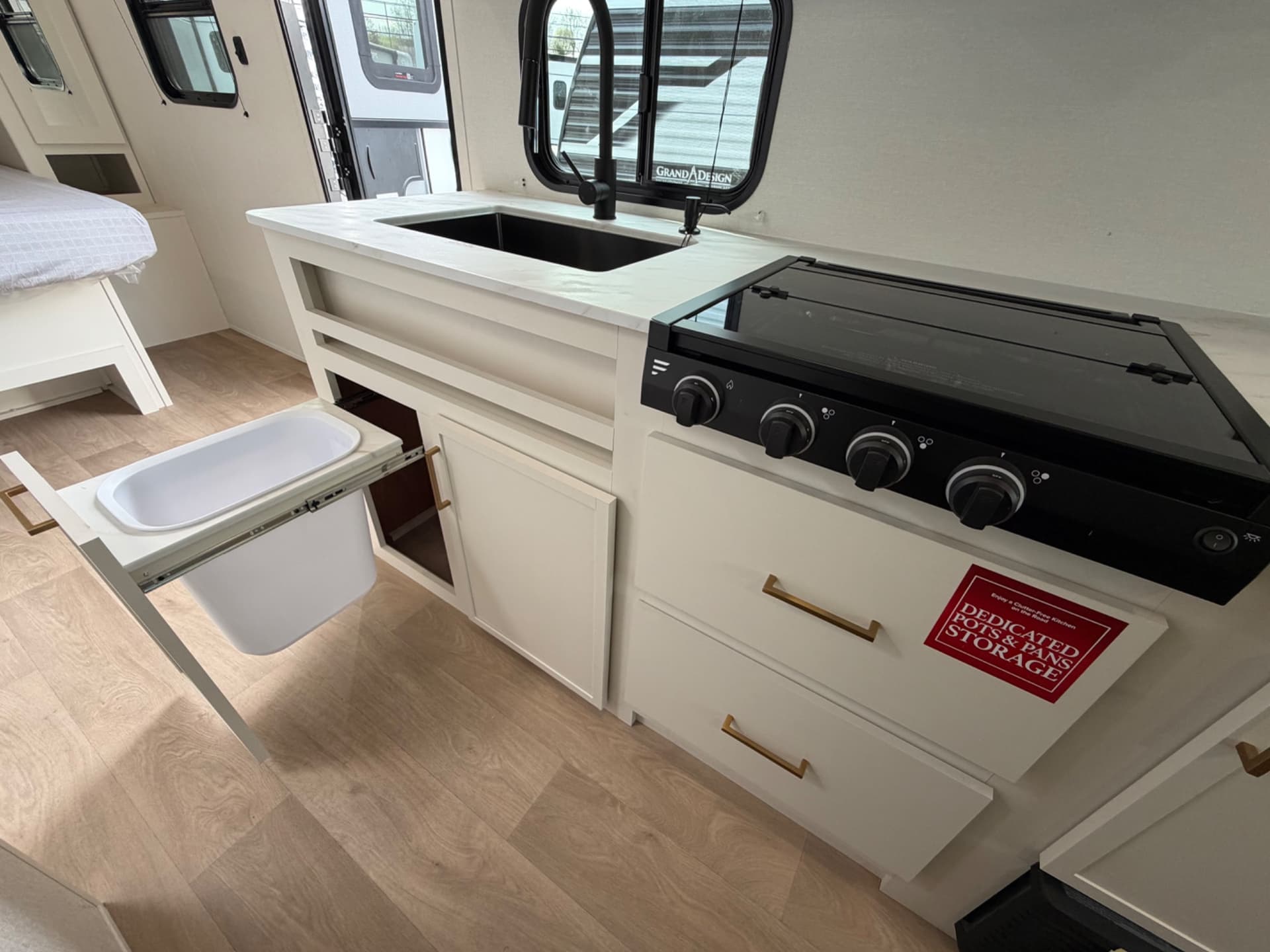 2026 Grand Design 2026 Grand Design Transcend - thumbnail 12