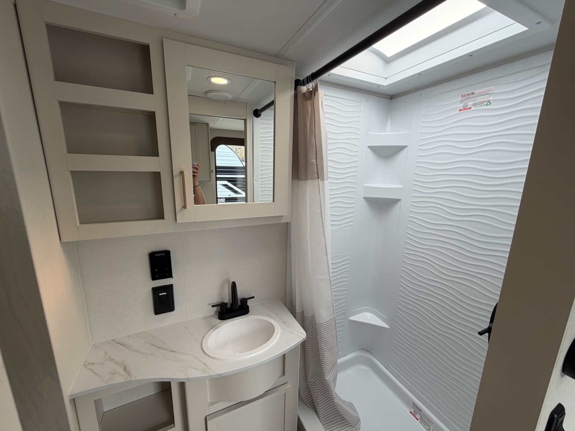 2026 Grand Design 2026 Grand Design Transcend - thumbnail 17