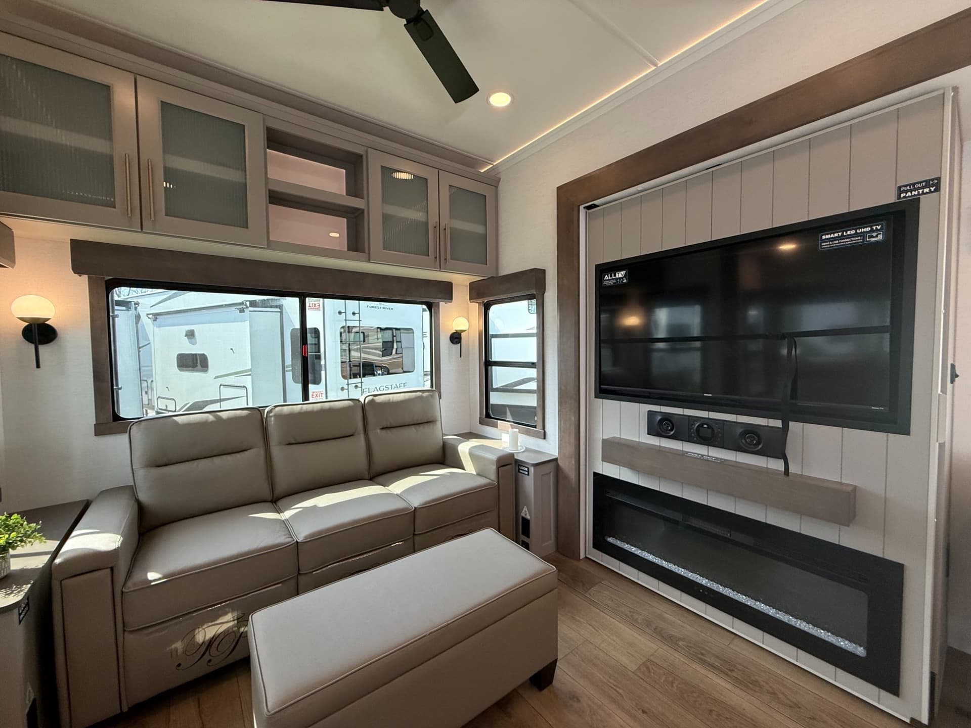 2026 Alliance RV 2026 Alliance RV Paradigm - thumbnail 22