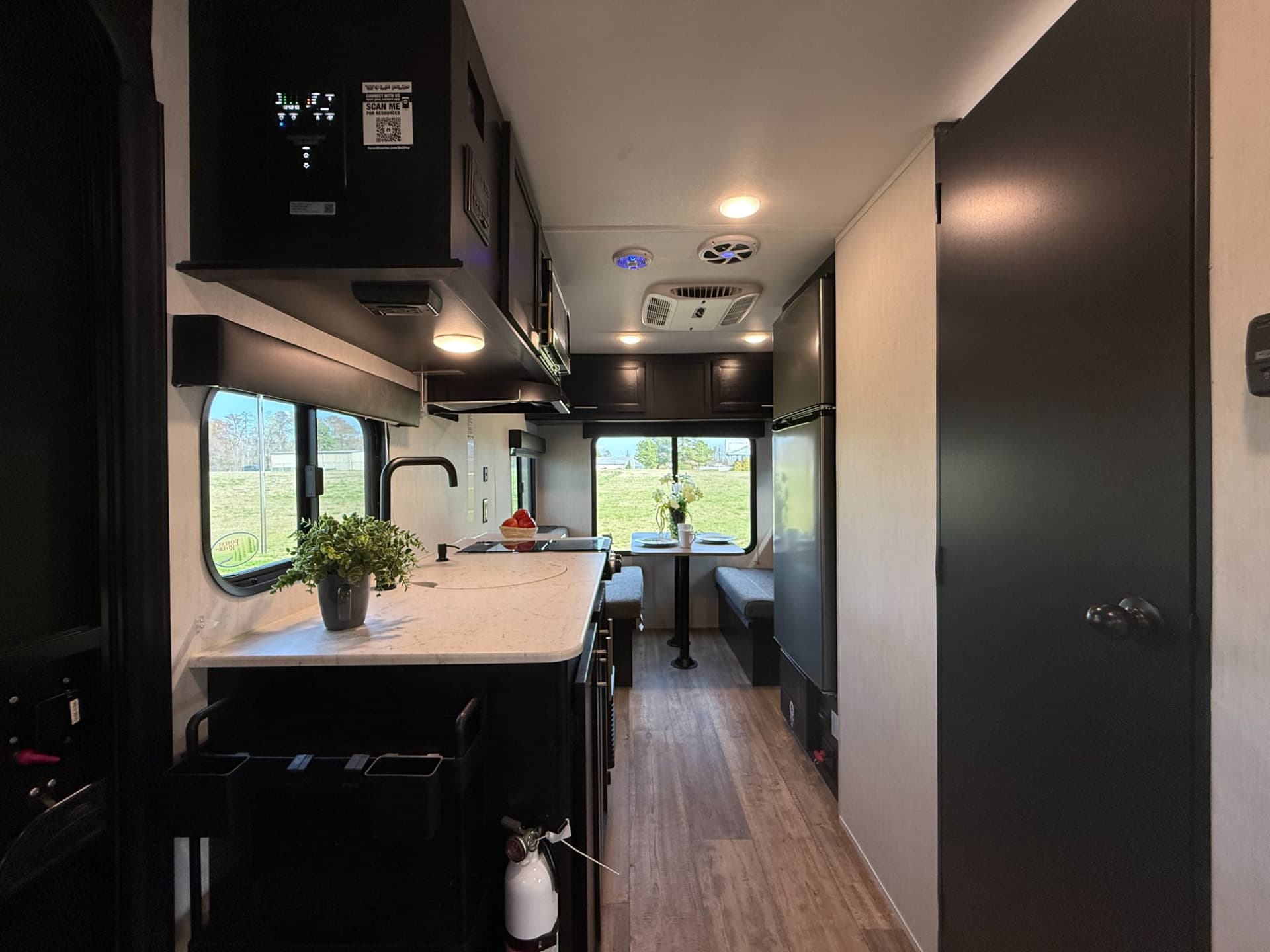 2022 Cherokee 2022 Cherokee Wolf Pup - thumbnail 6