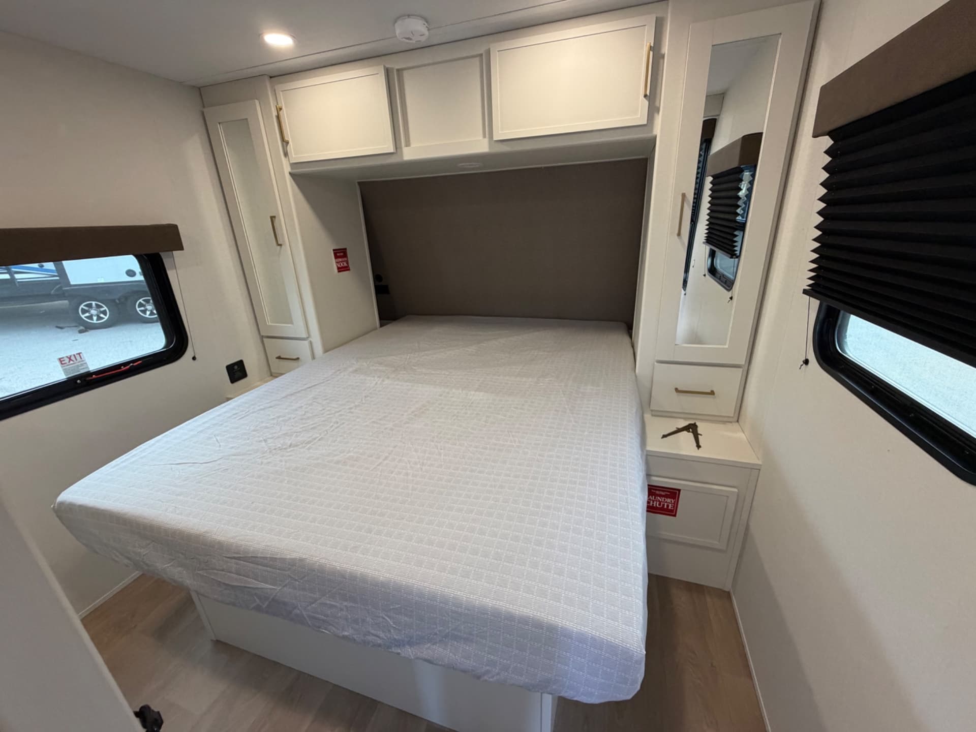 2026 Grand Design 2026 Grand Design Transcend - thumbnail 15