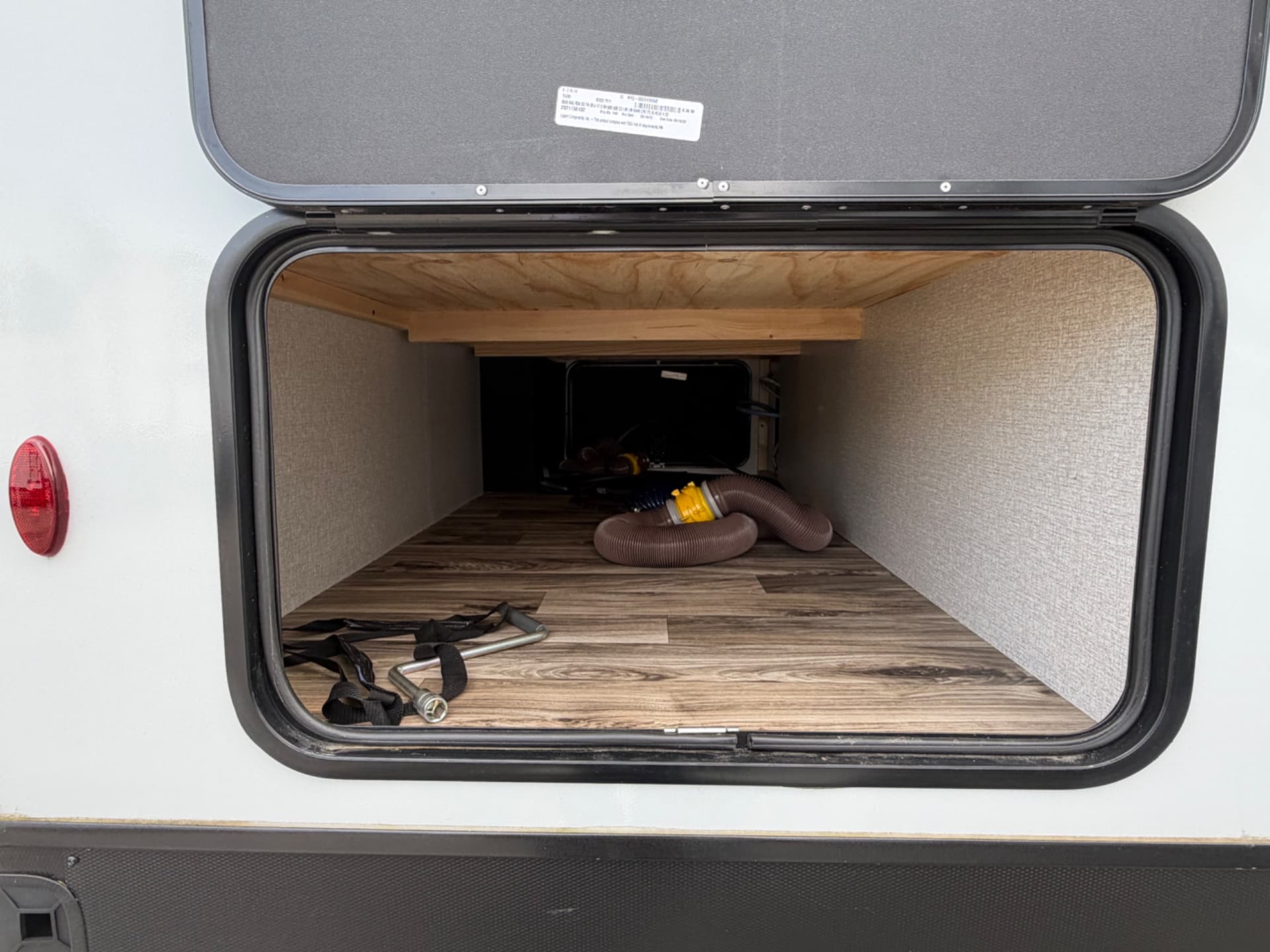 2022 Venture RV 2022 Venture RV SportTrek - thumbnail 5