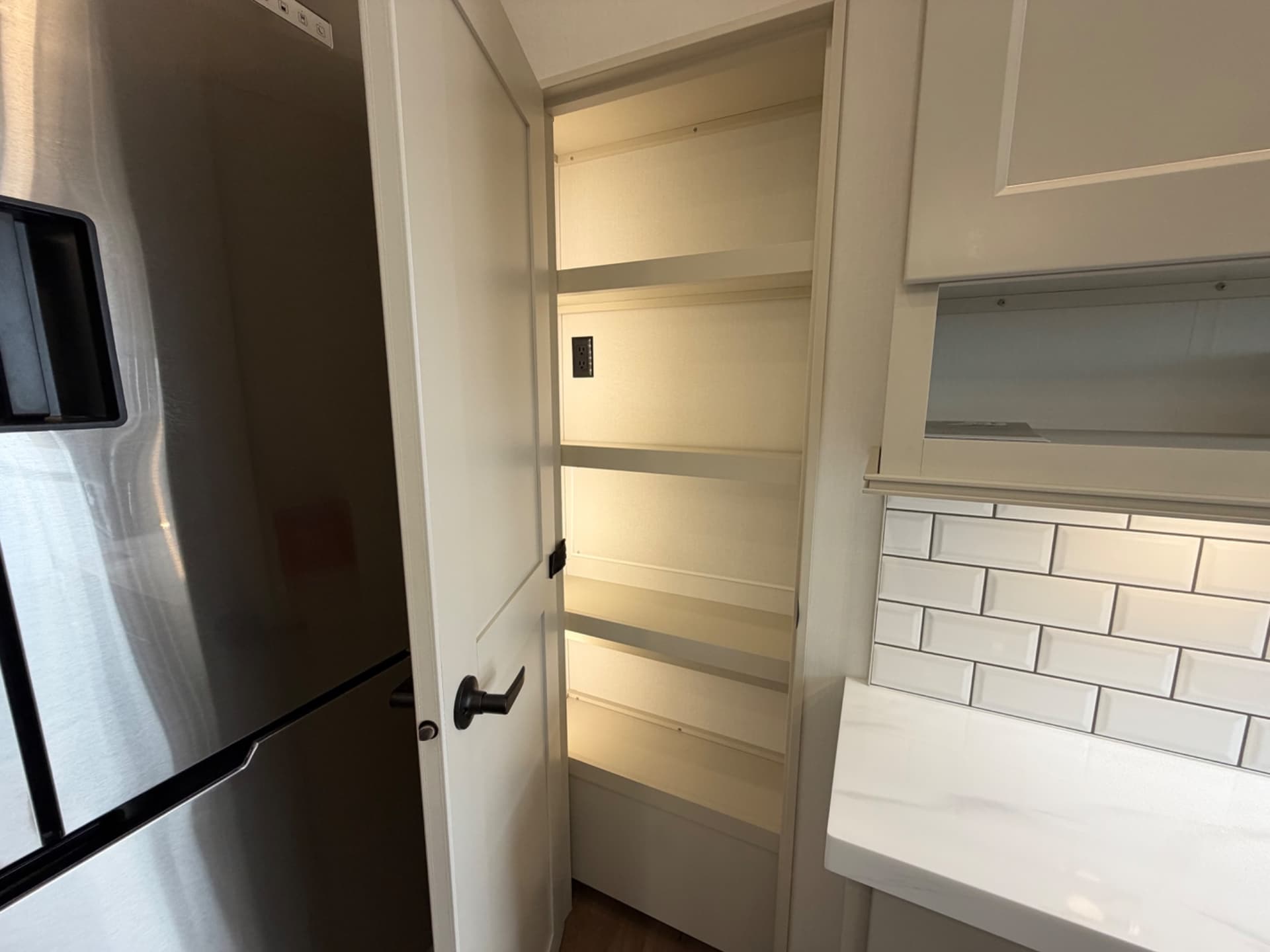 2026 Grand Design 2026 Grand Design Solitude - thumbnail 15