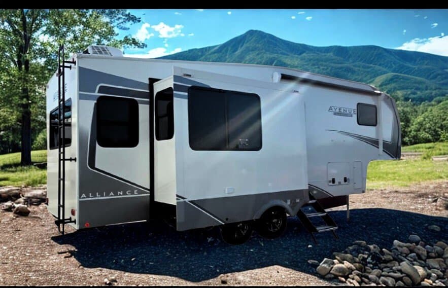 2026 Alliance RV 2026 Alliance RV Avenue - thumbnail 3