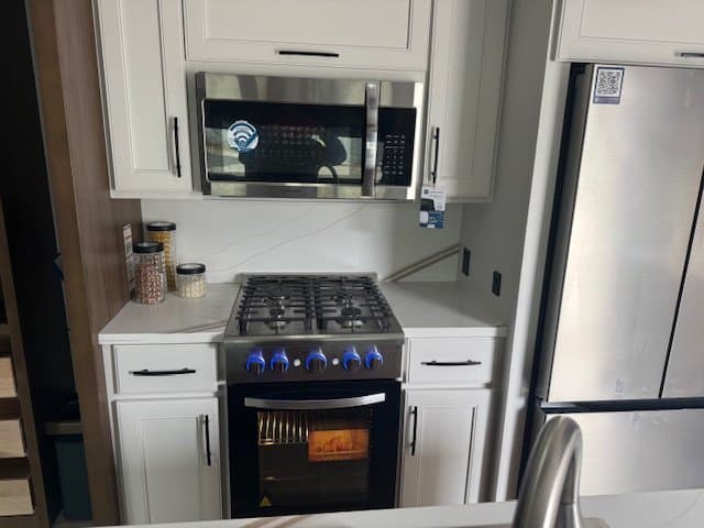 2026 Keystone RV 2026 Keystone RV Montana - thumbnail 13