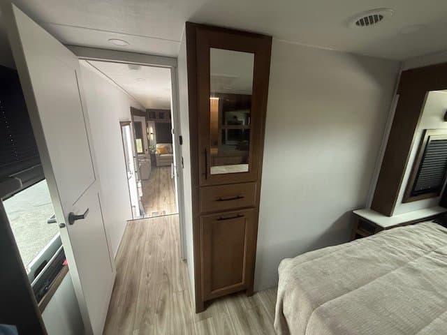 2026 Keystone RV 2026 Keystone RV Montana - thumbnail 25