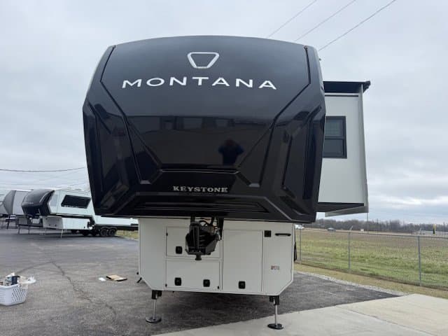 2026 Keystone RV 2026 Keystone RV Montana - thumbnail 3