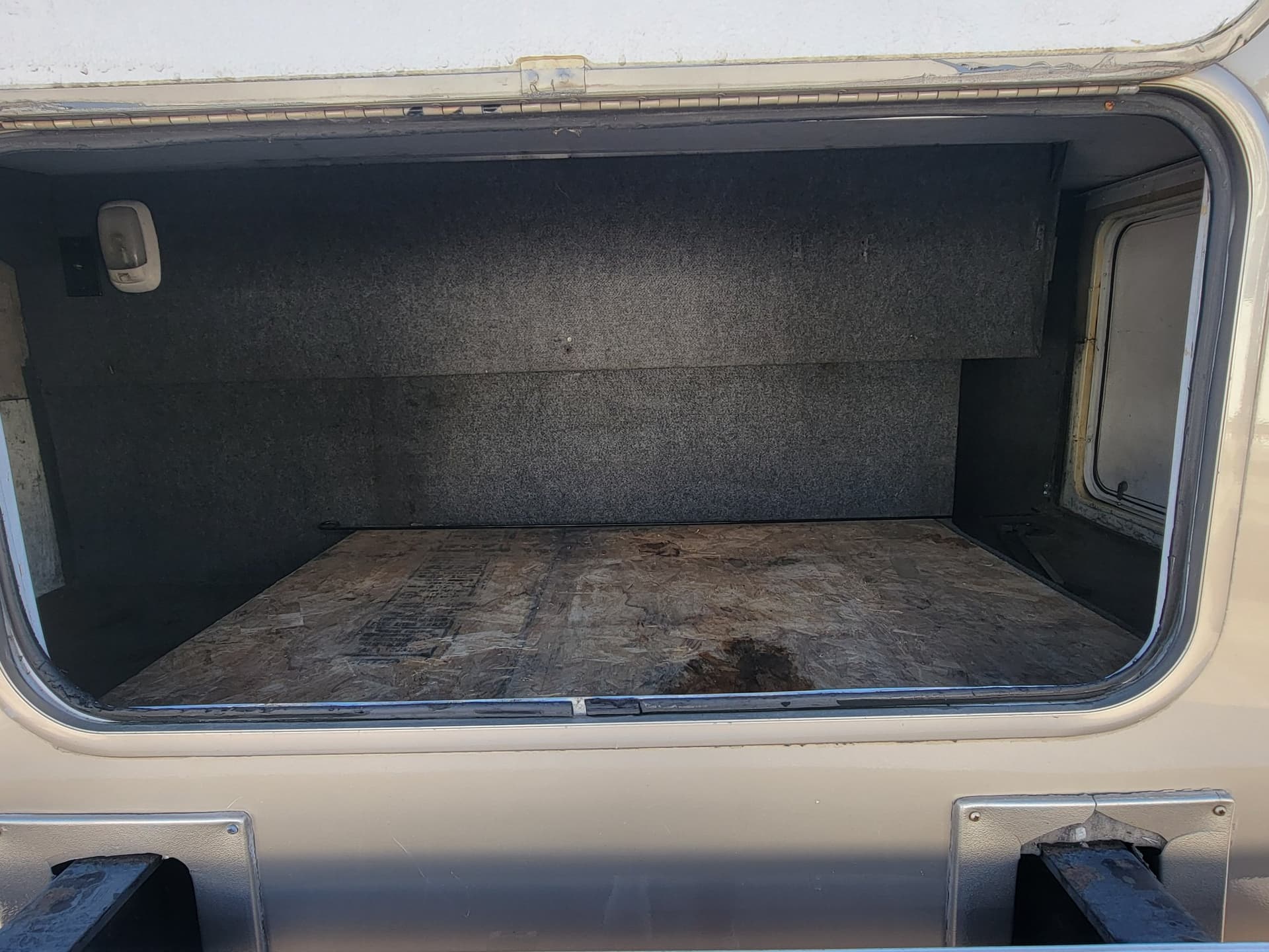 2010 Gulf Stream 2010 Gulf Stream Conquest Super Series - thumbnail 11