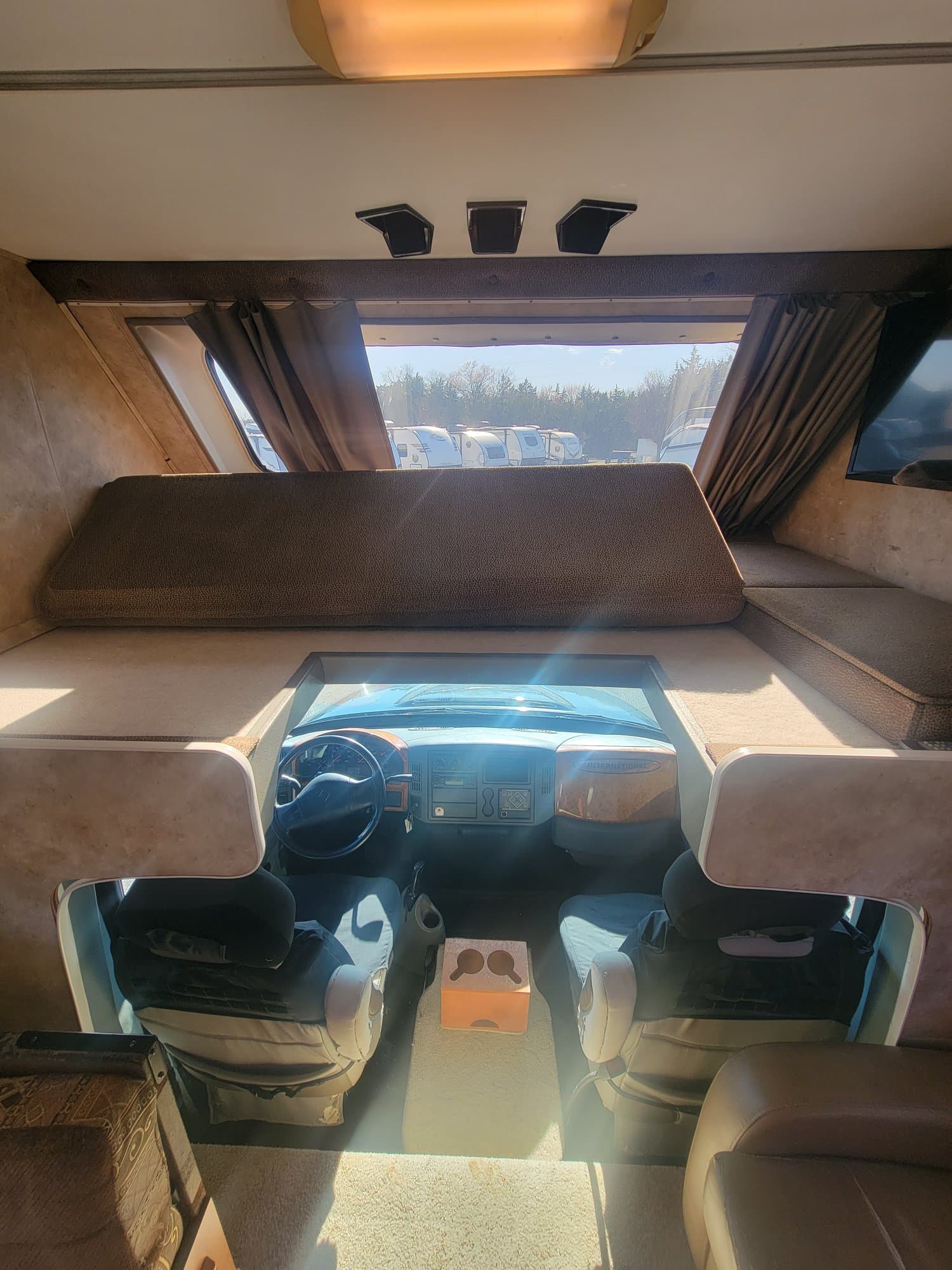 2010 Gulf Stream 2010 Gulf Stream Conquest Super Series - thumbnail 38