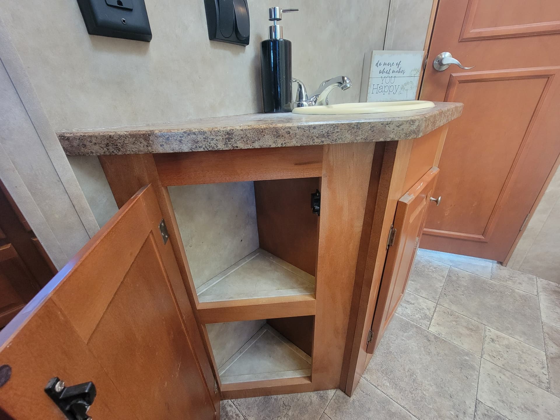 2010 Gulf Stream 2010 Gulf Stream Conquest Super Series - thumbnail 52