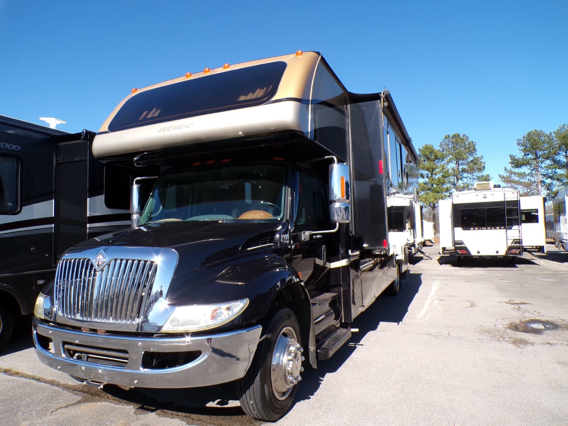 2010 Gulf Stream 2010 Gulf Stream Conquest Super Series - thumbnail 3