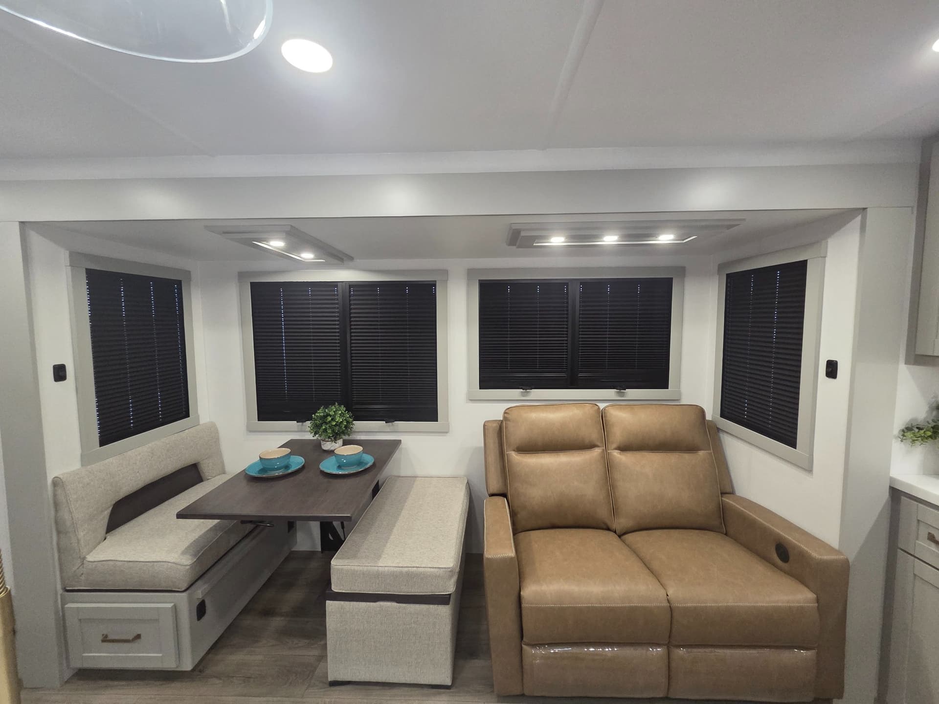 2026 Brinkley RV 2026 Brinkley RV Model Z - thumbnail 7