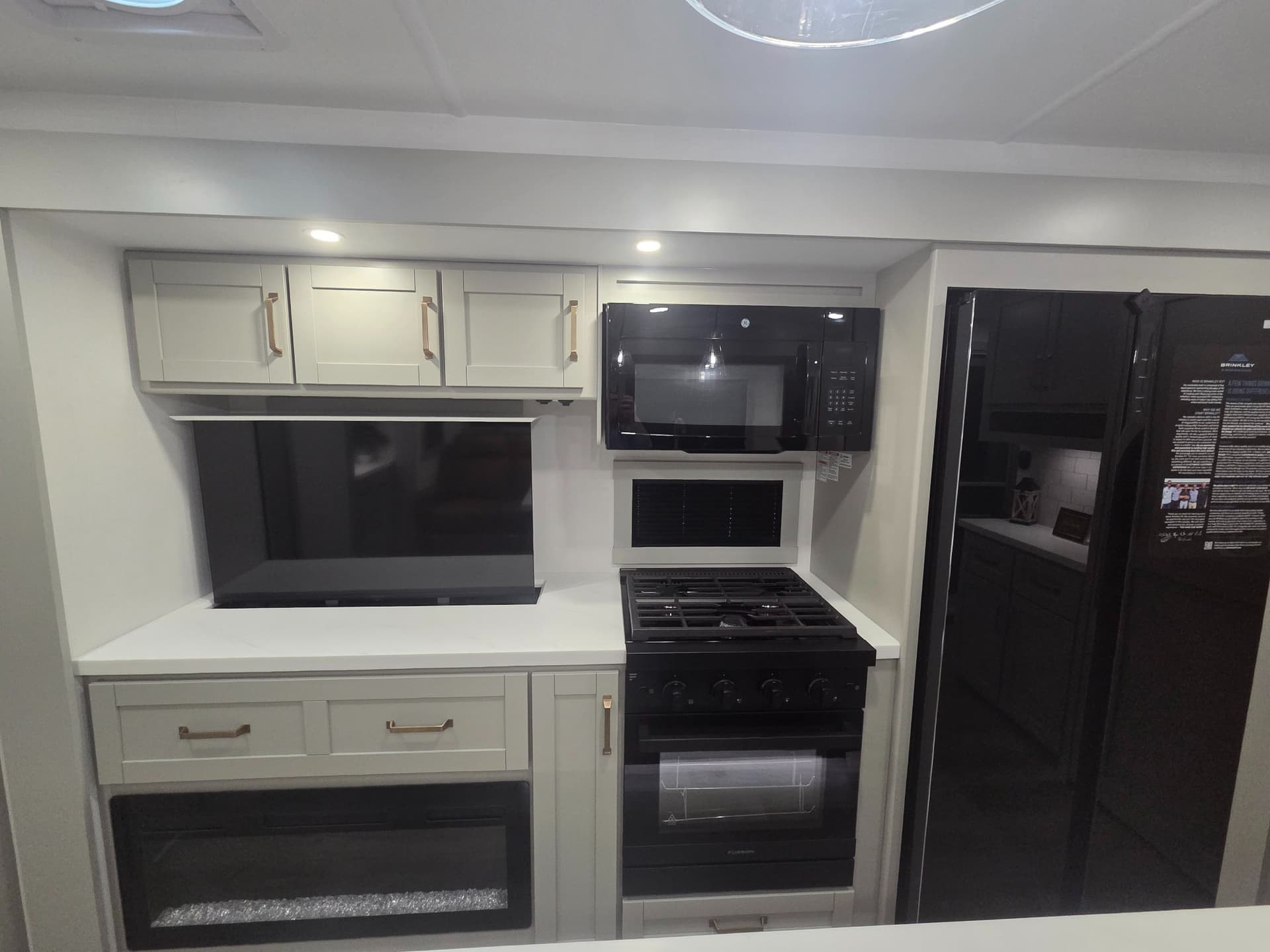 2026 Brinkley RV 2026 Brinkley RV Model Z - thumbnail 10