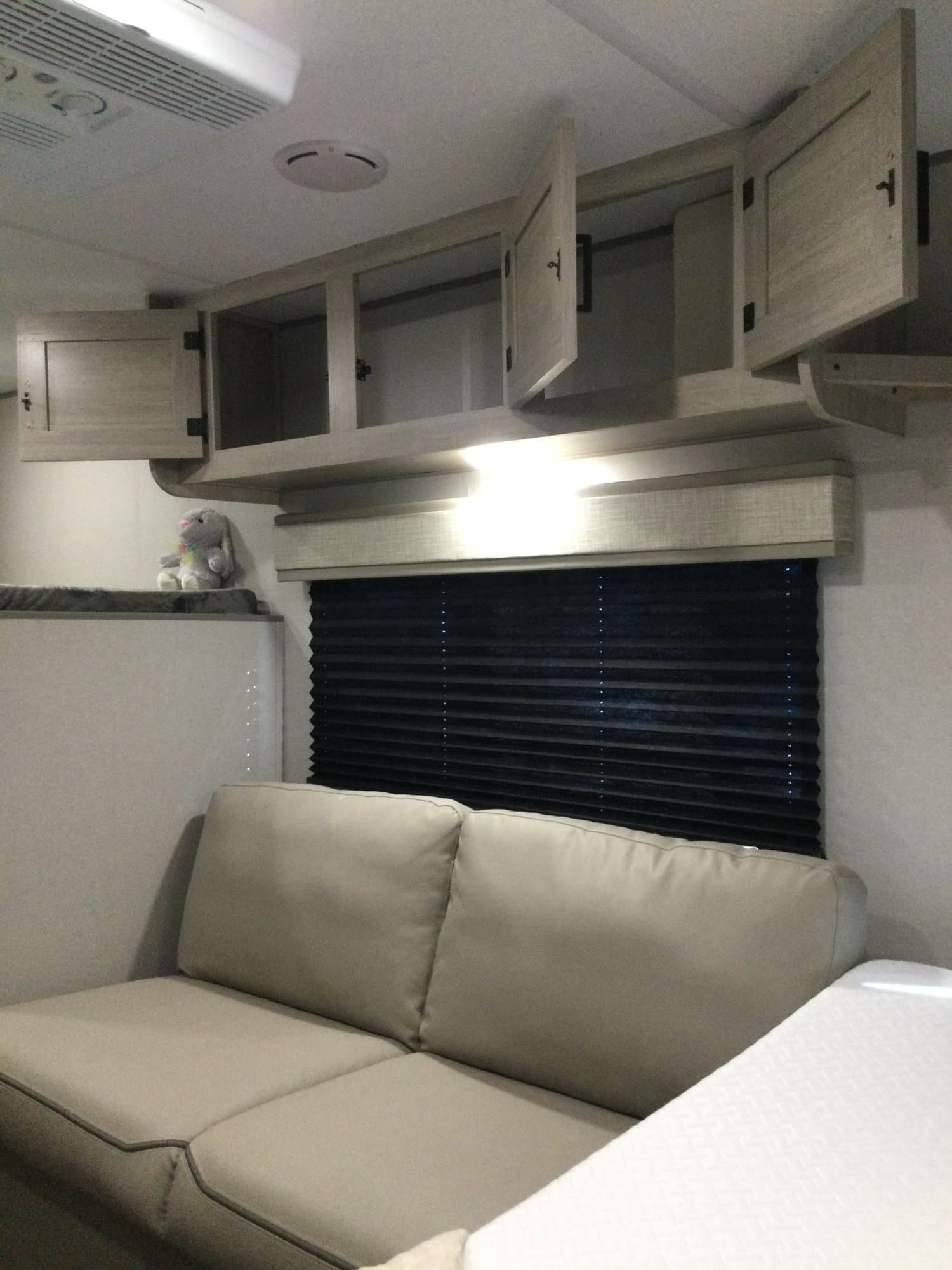 2024 Coachmen 2024 Coachmen Catalina Summit Series 7 - thumbnail 13