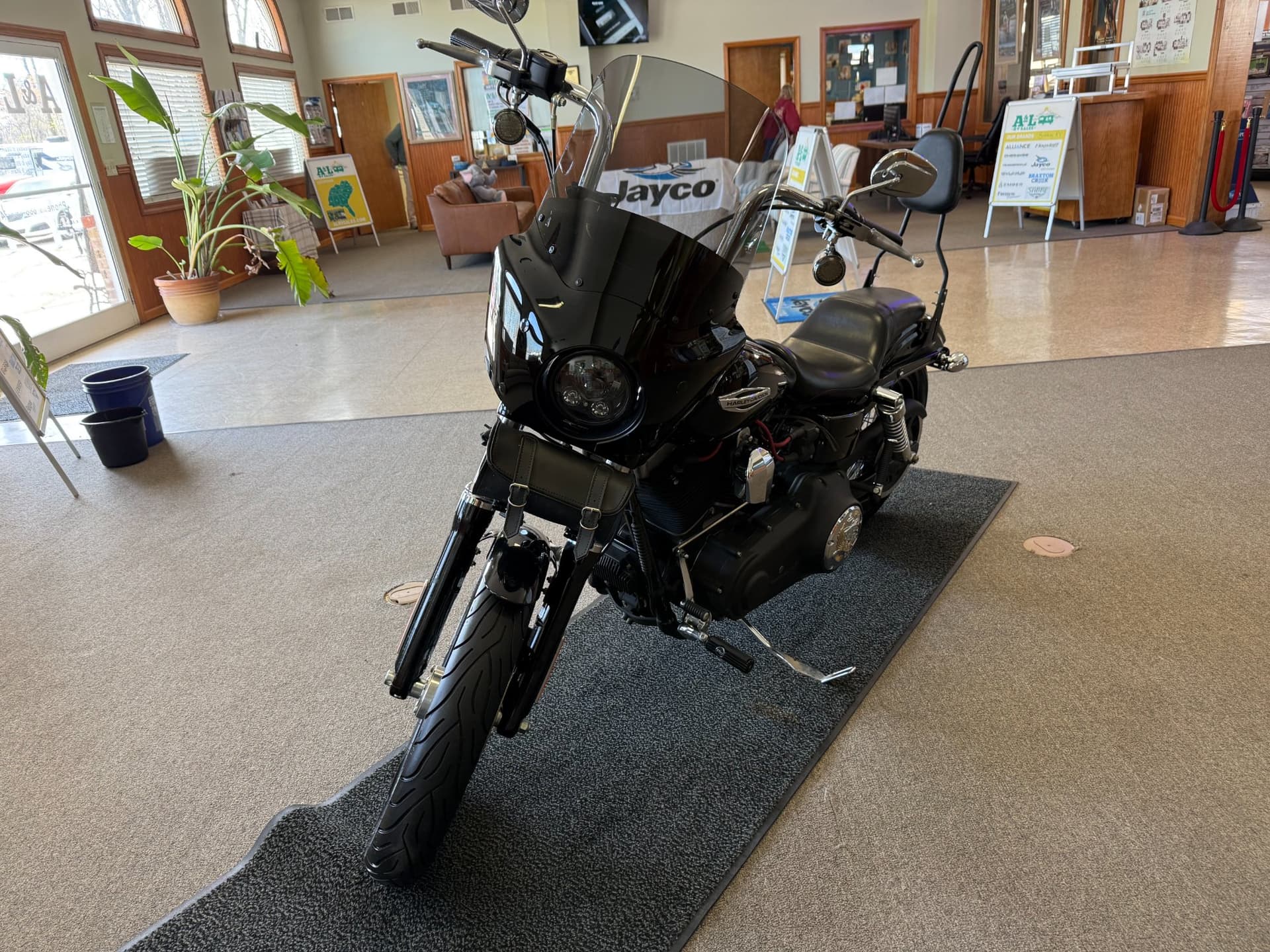 2015 Harley-Davidson 2015 Harley-Davidson Dyna Street Bob - thumbnail 2