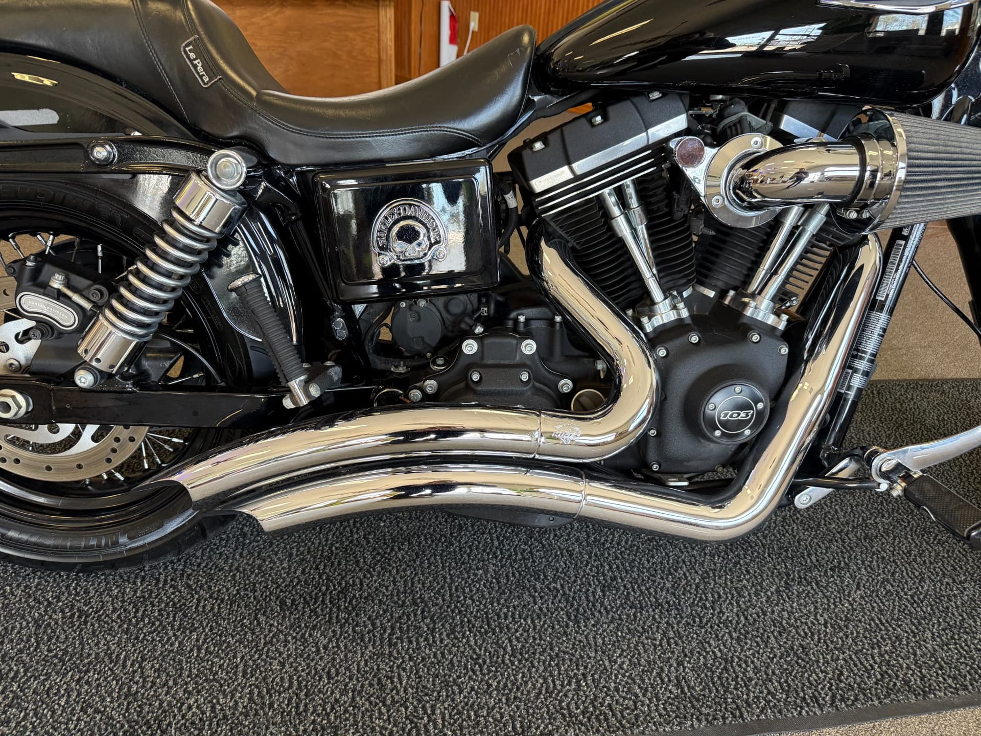 2015 Harley-Davidson 2015 Harley-Davidson Dyna Street Bob - thumbnail 6