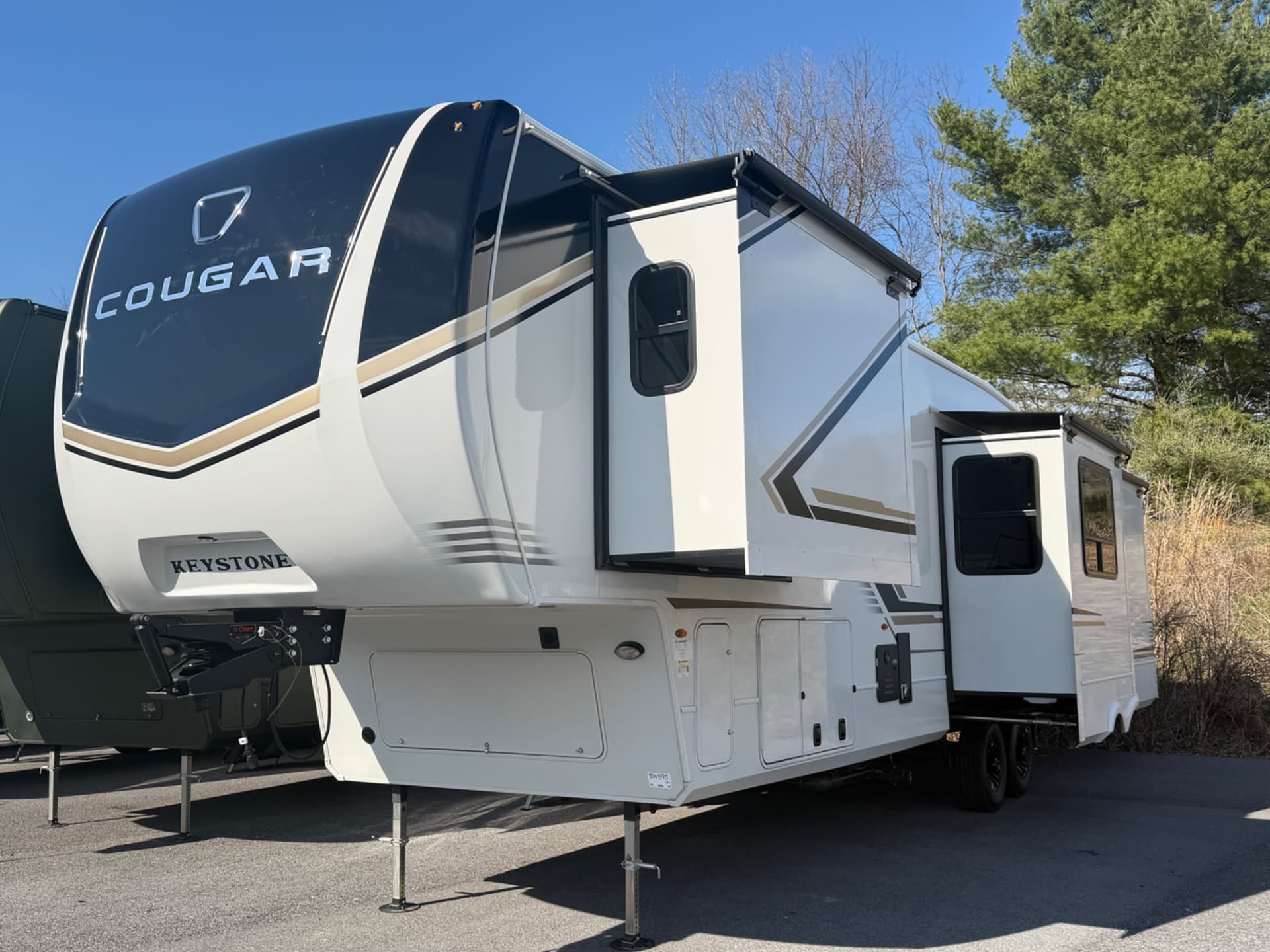 2026 Keystone RV 2026 Keystone RV Keystone Cougar - thumbnail 4