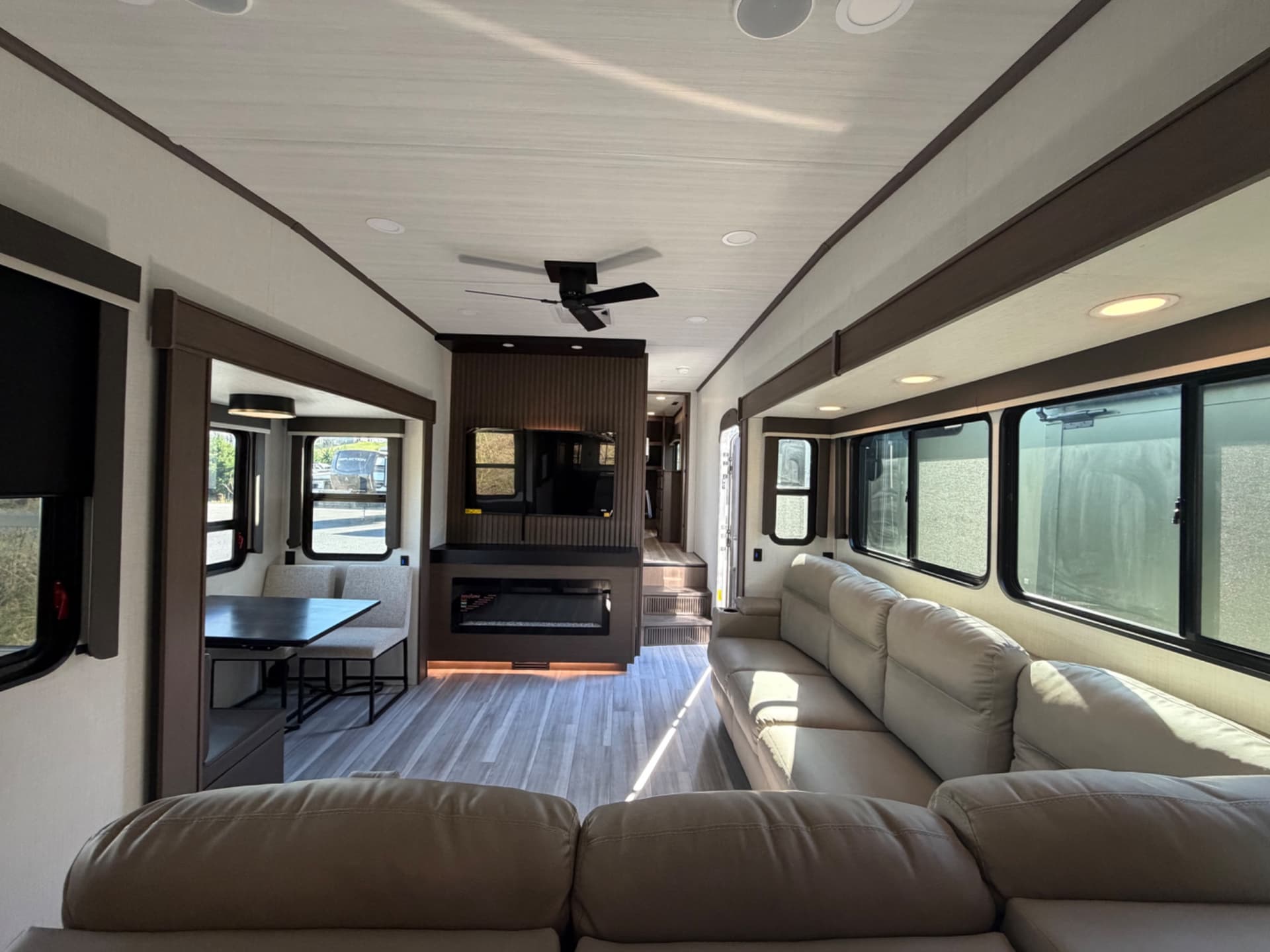 2026 Keystone RV 2026 Keystone RV Keystone Cougar - thumbnail 16