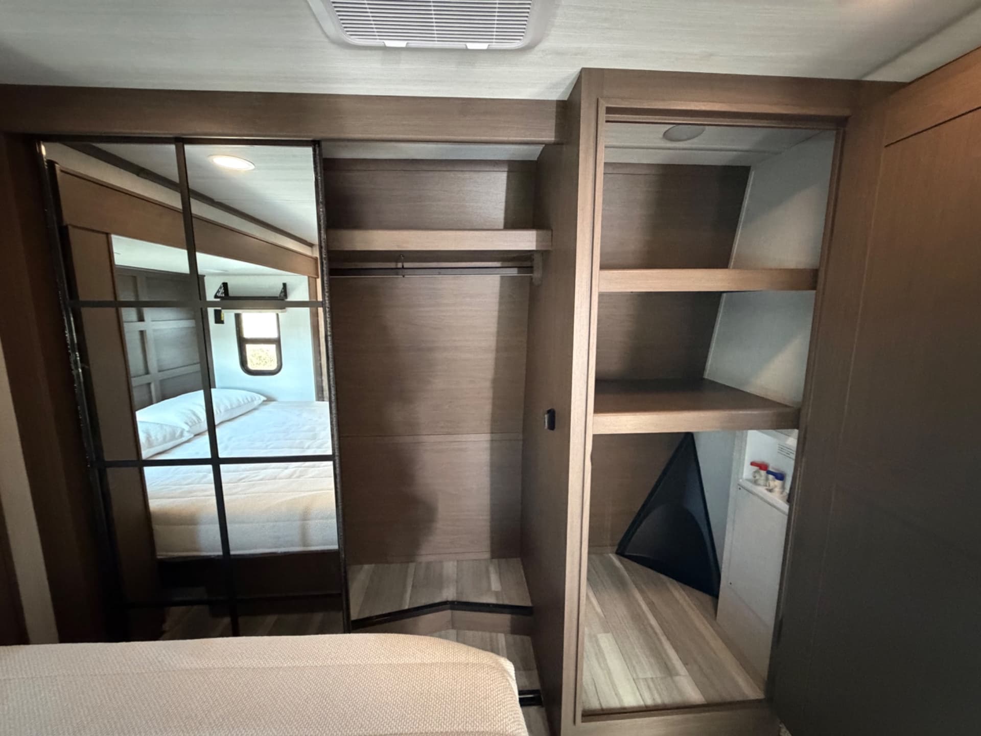 2026 Keystone RV 2026 Keystone RV Keystone Cougar - thumbnail 22