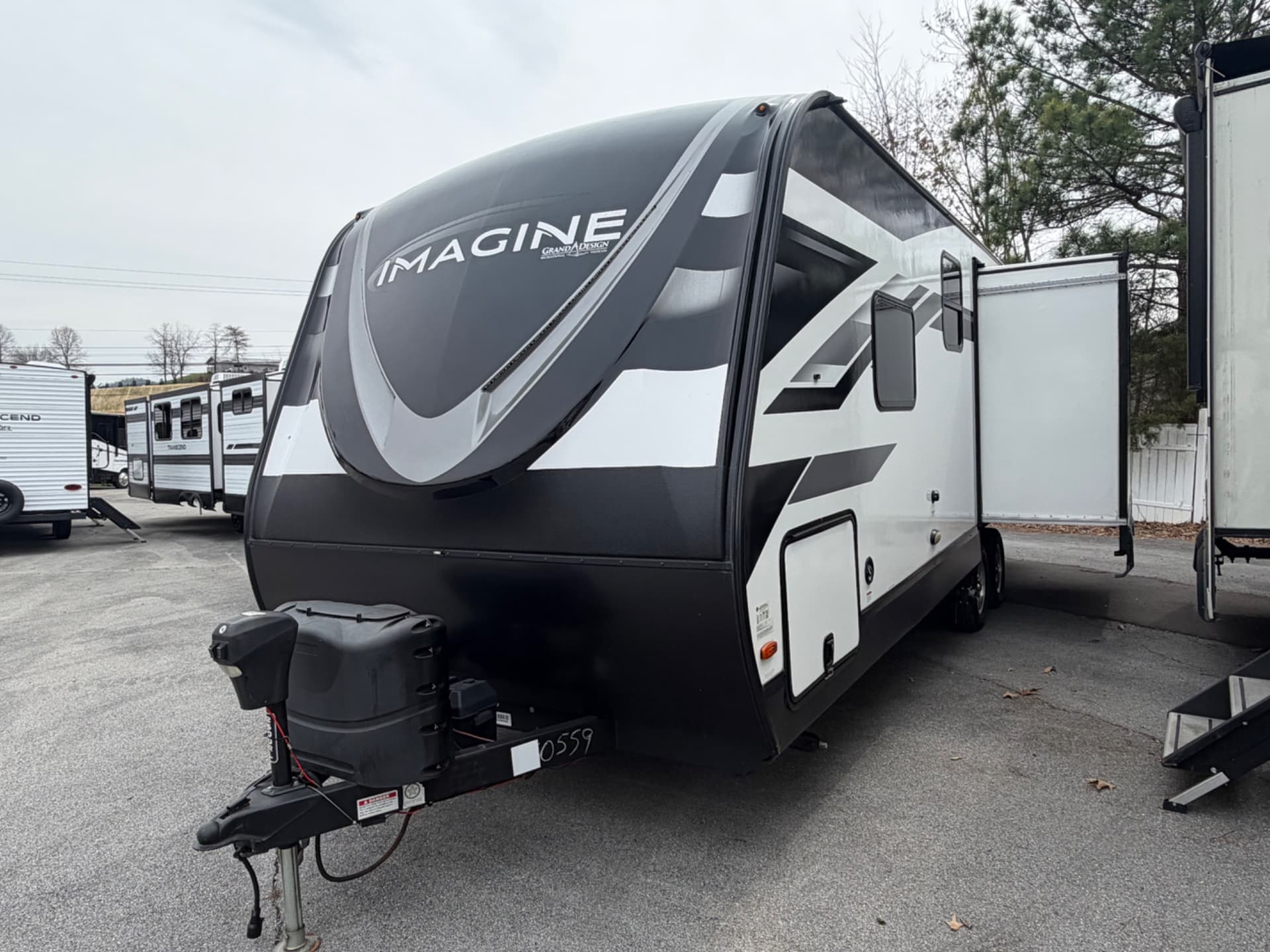 2022 Grand Design 2022 Grand Design Imagine - thumbnail 3