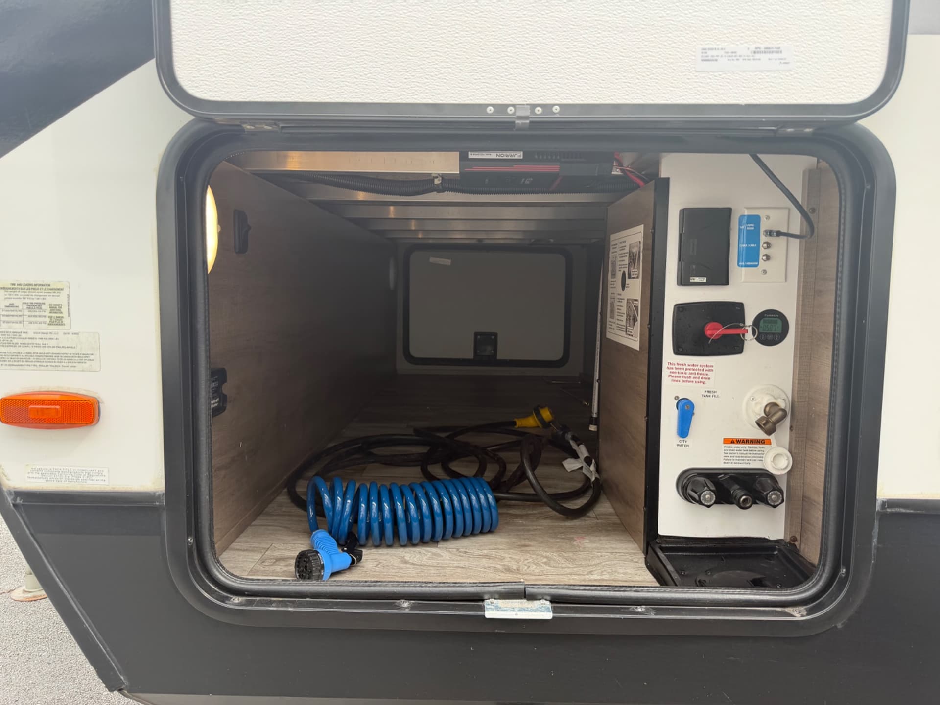 2022 Grand Design 2022 Grand Design Imagine - thumbnail 6