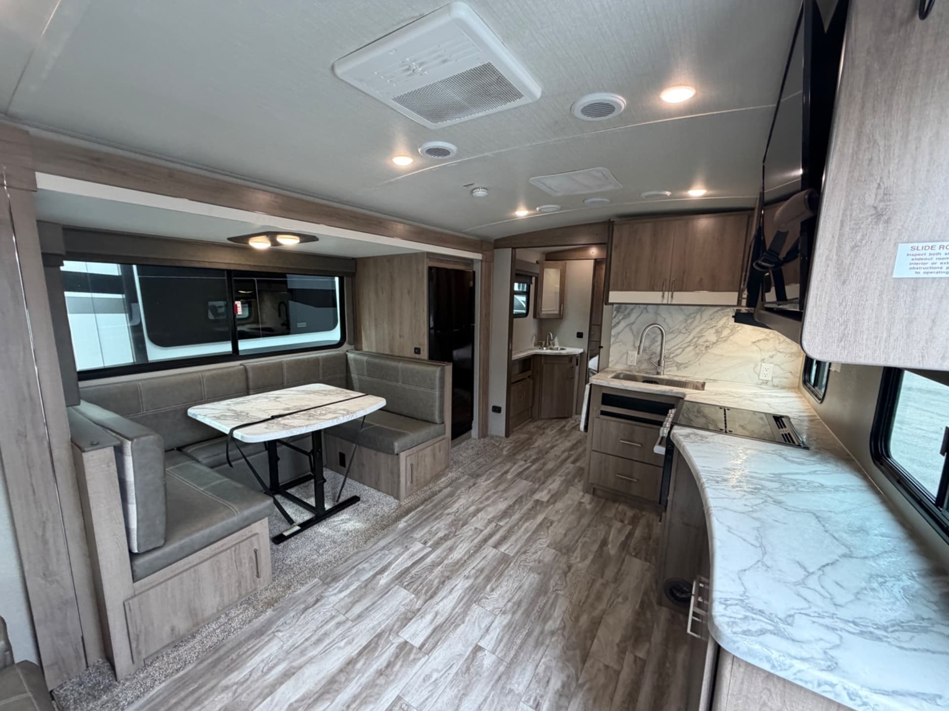 2022 Grand Design 2022 Grand Design Imagine - thumbnail 7