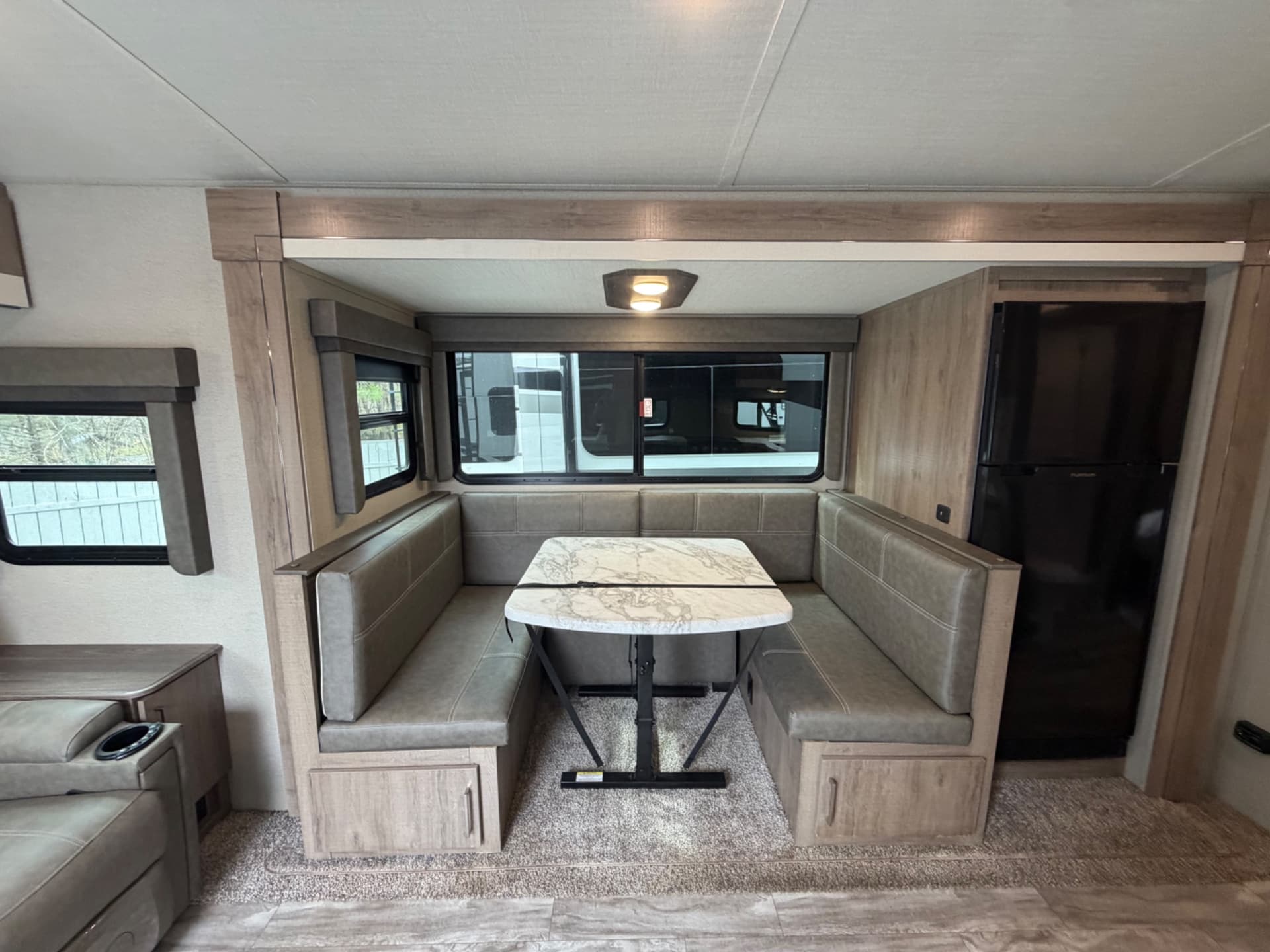 2022 Grand Design 2022 Grand Design Imagine - thumbnail 9