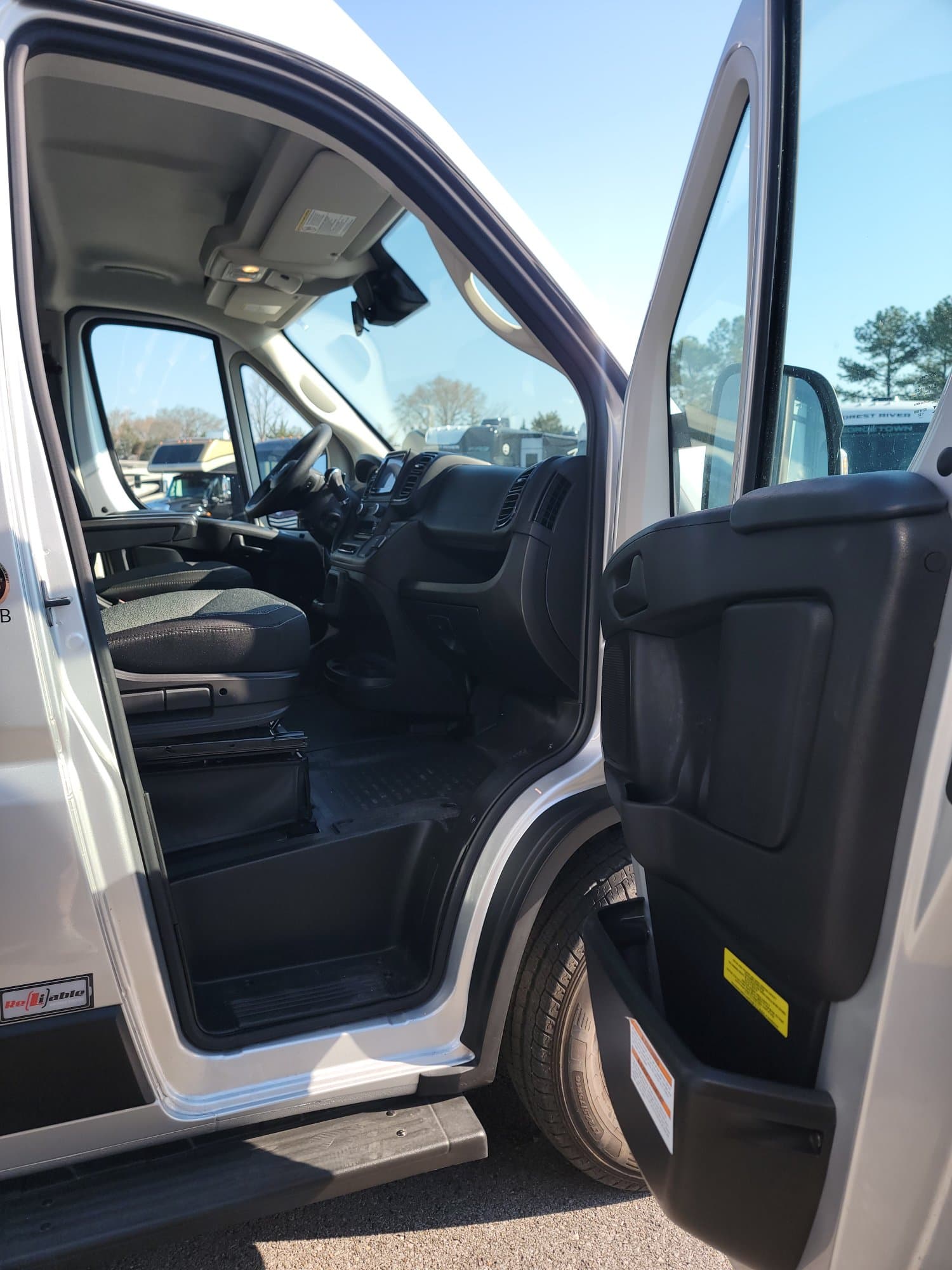 2023 Thor Motor Coach 2023 Thor Motor Coach Dazzle - thumbnail 10