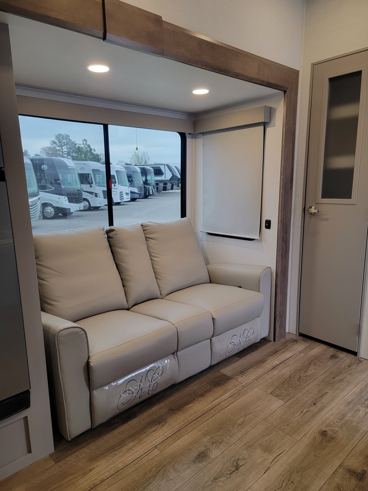 2025 Alliance RV 2025 Alliance RV Avenue - thumbnail 17