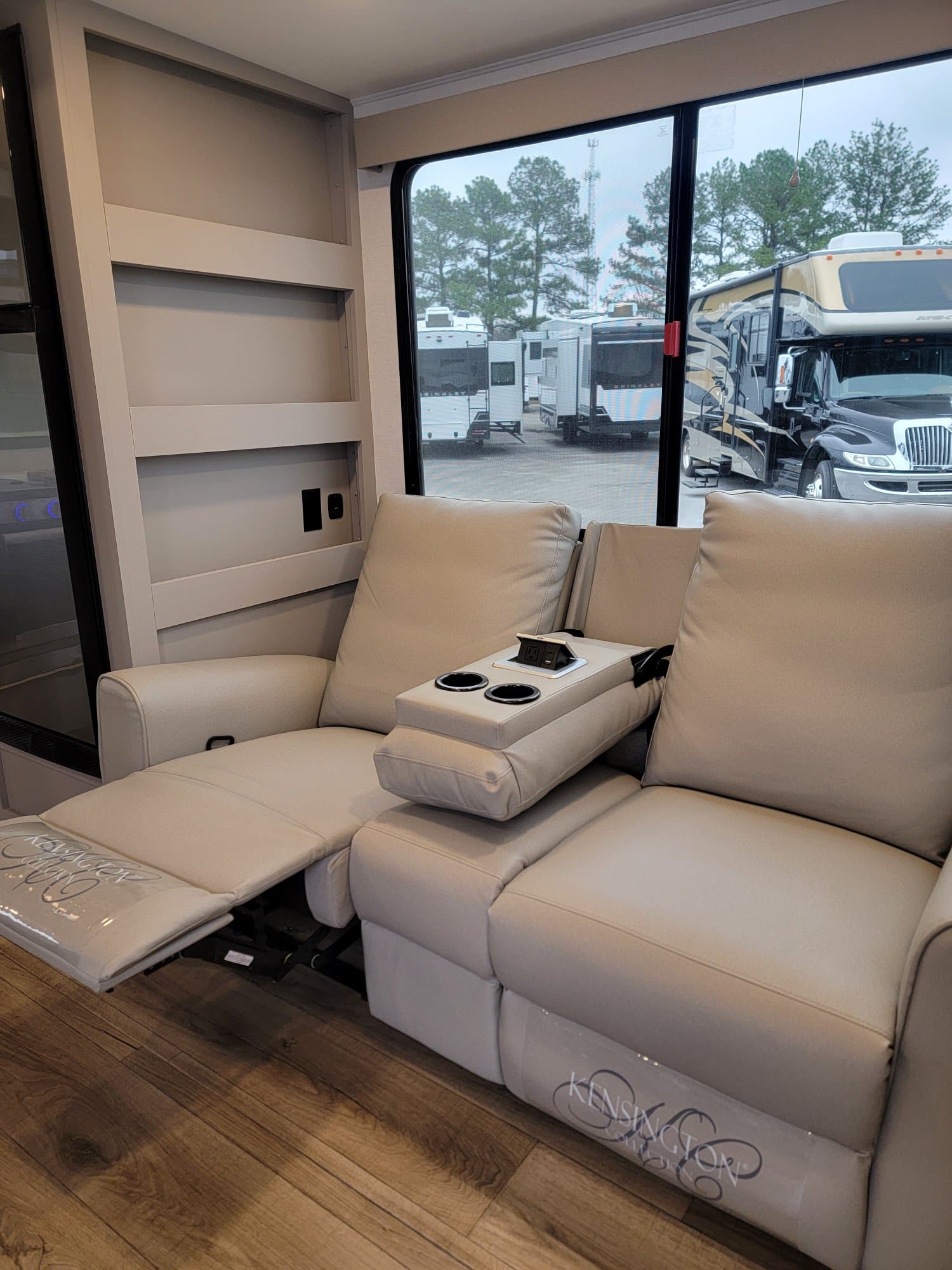 2025 Alliance RV 2025 Alliance RV Avenue - thumbnail 18