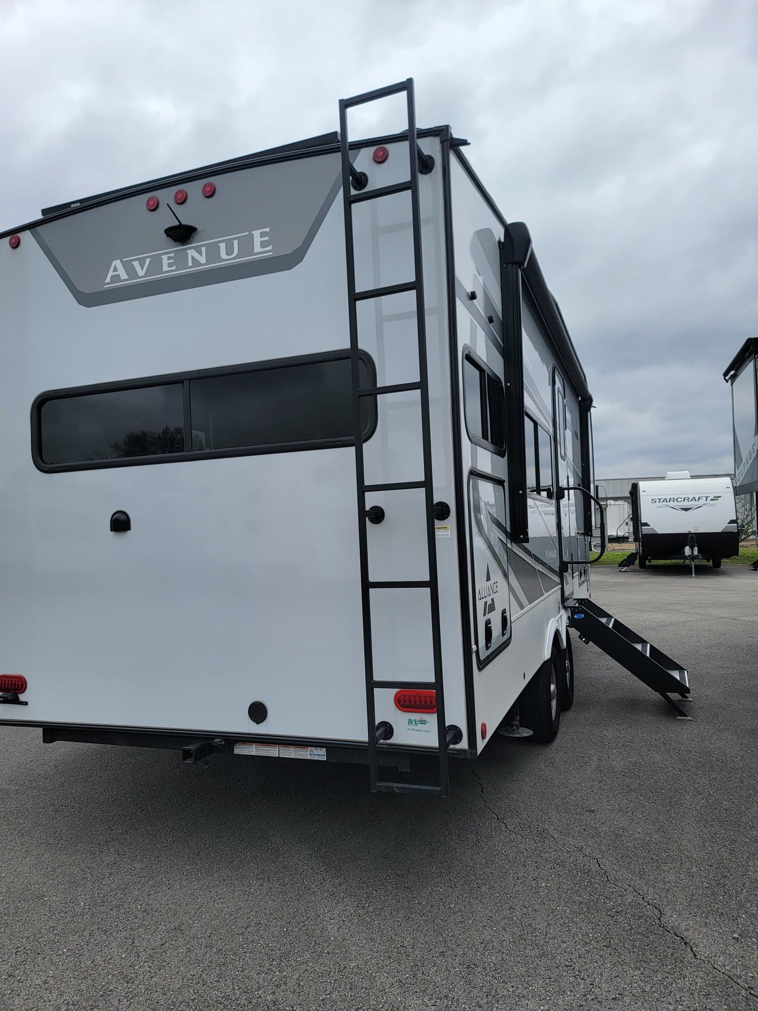 2025 Alliance RV 2025 Alliance RV Avenue - thumbnail 6