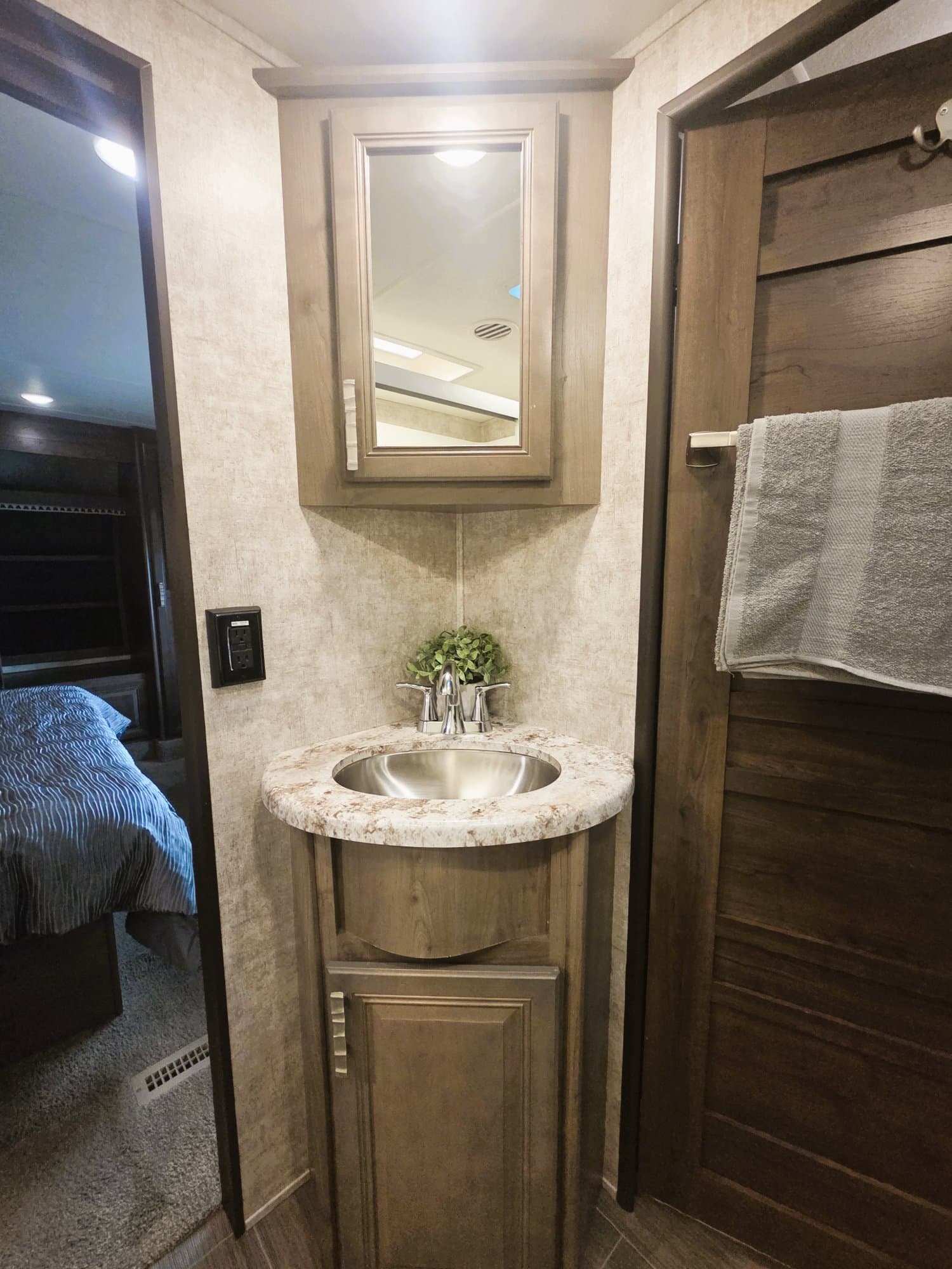 2017 Highland Ridge RV 2017 Highland Ridge RV Open Range 3X - thumbnail 16