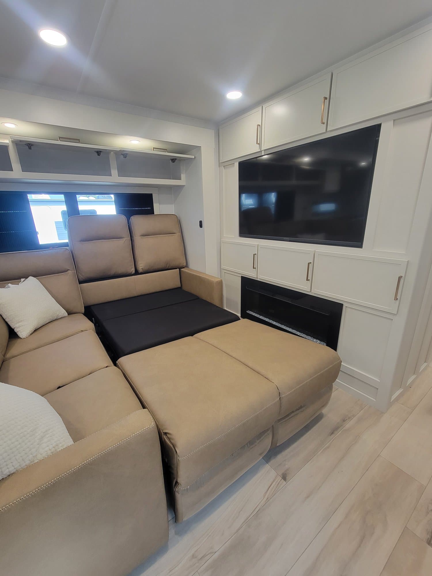 2026 Brinkley RV 2026 Brinkley RV Model I - thumbnail 16