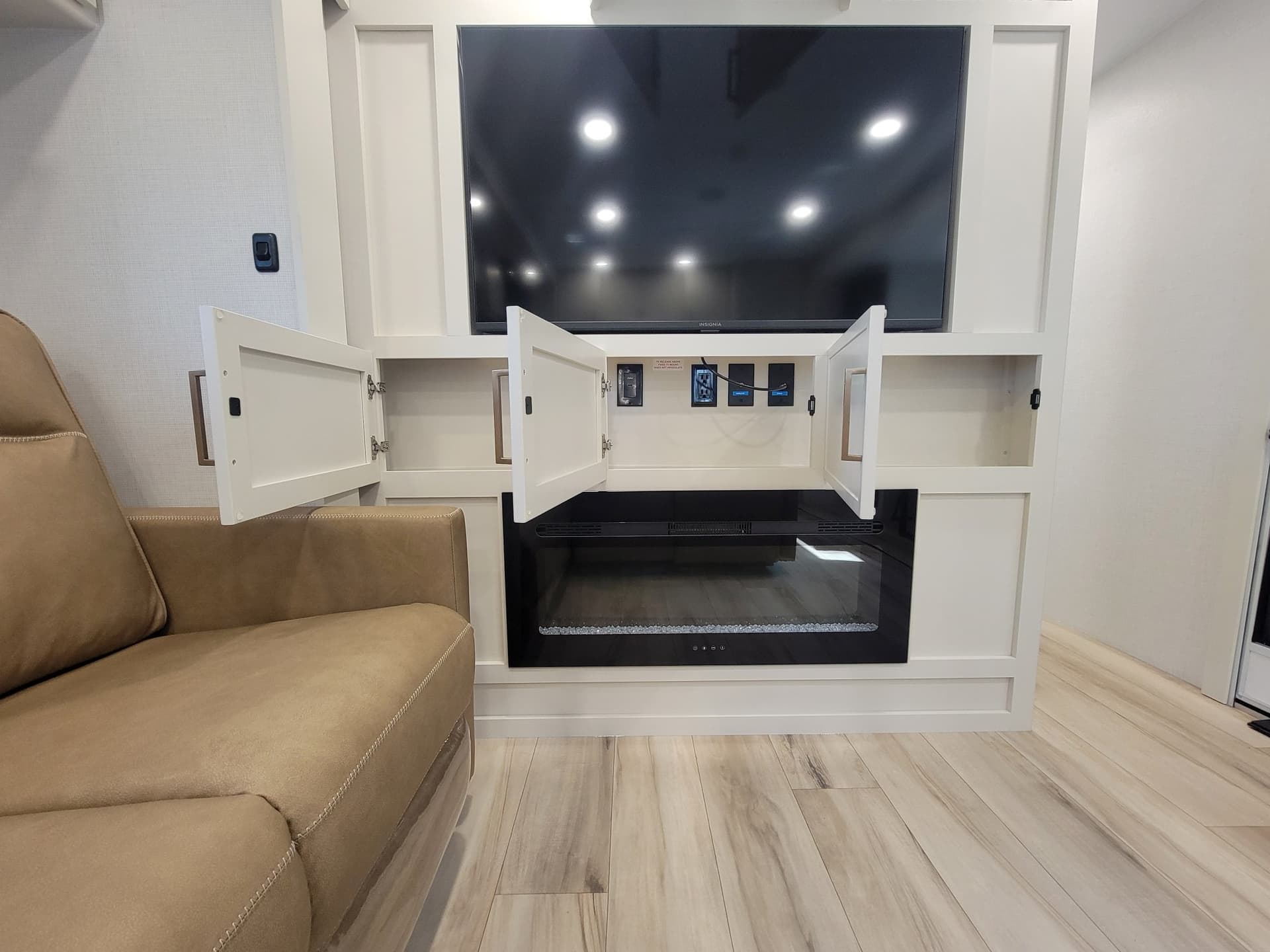 2026 Brinkley RV 2026 Brinkley RV Model I - thumbnail 17