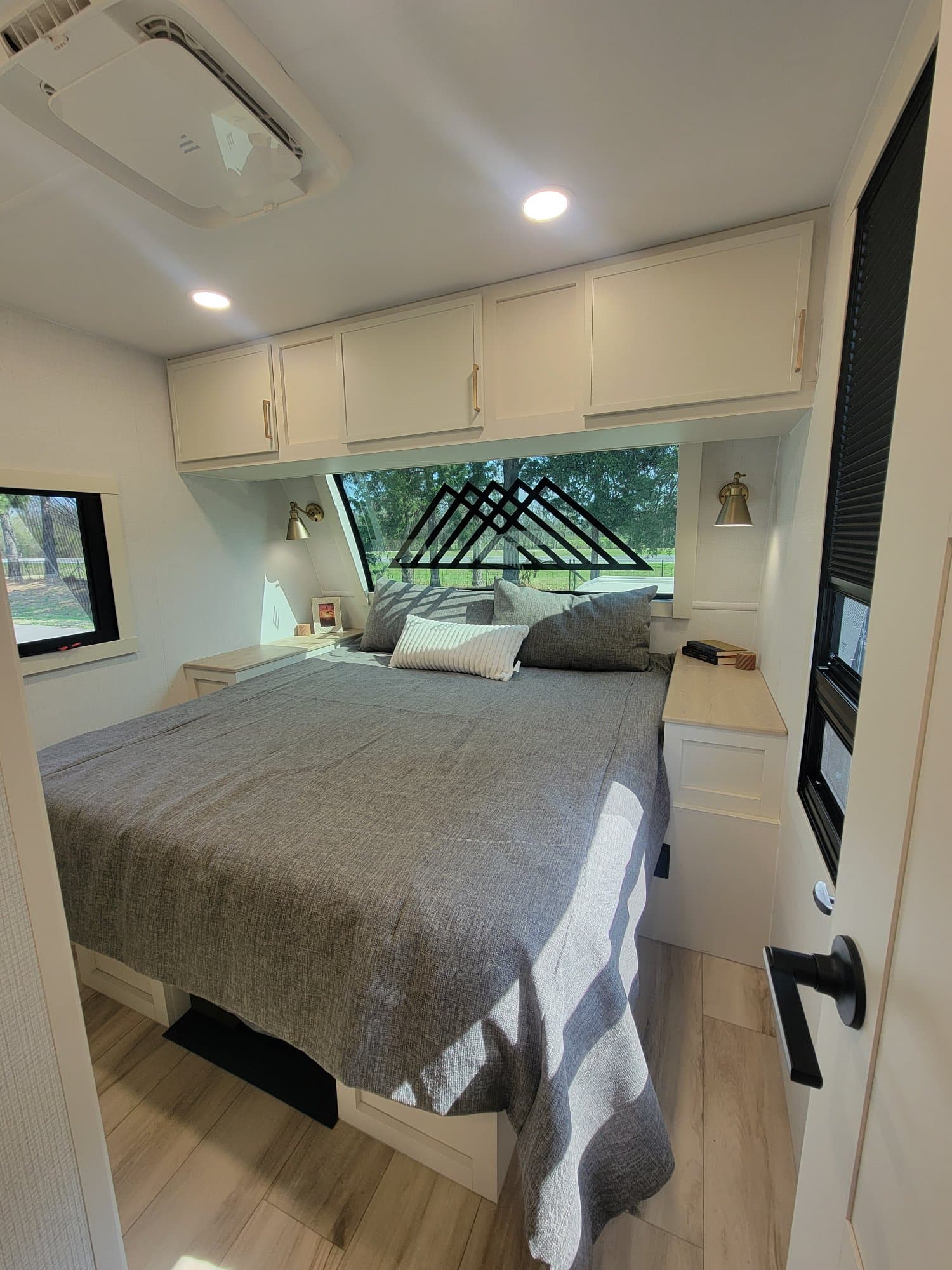 2026 Brinkley RV 2026 Brinkley RV Model I - thumbnail 38