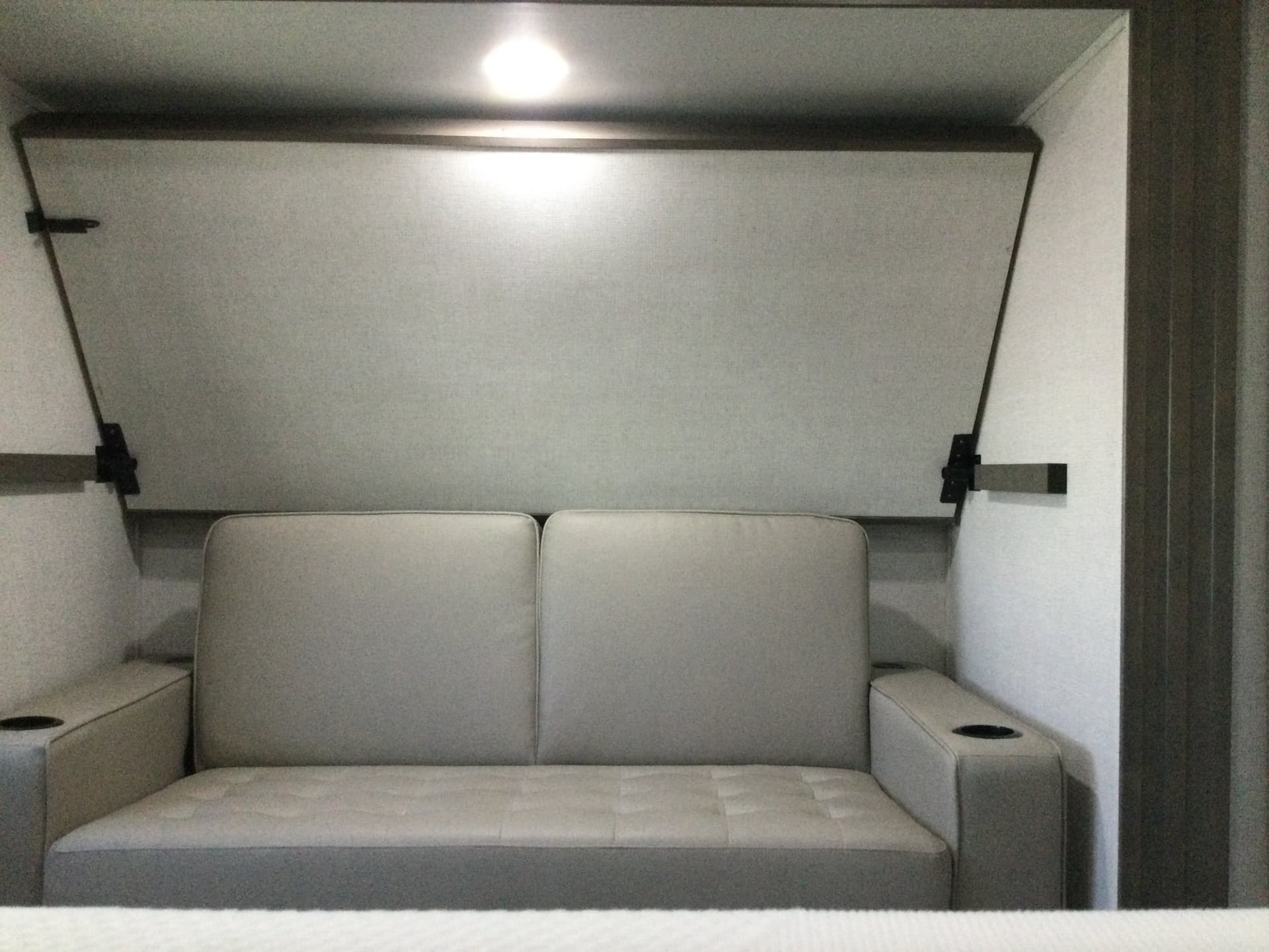 2024 Grand Design 2024 Grand Design Transcend - thumbnail 24