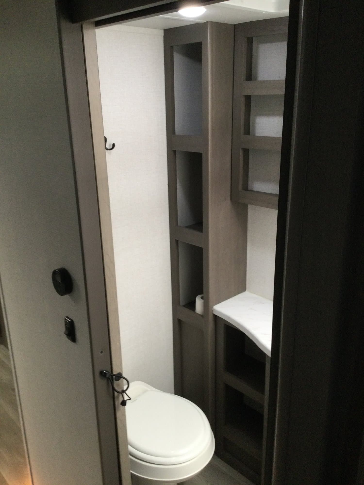 2024 Grand Design 2024 Grand Design Transcend - thumbnail 19